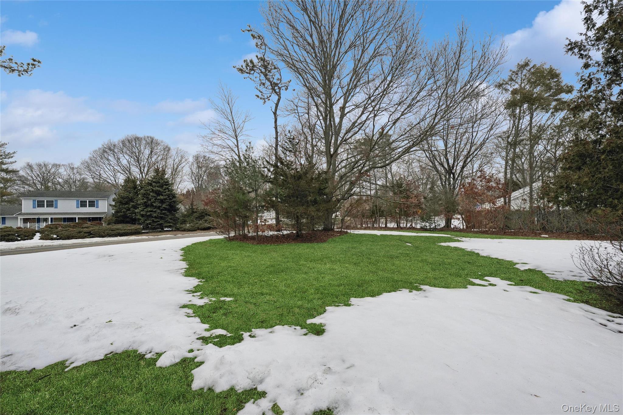 5 Wedgewood Drive, Coram, NY 11727