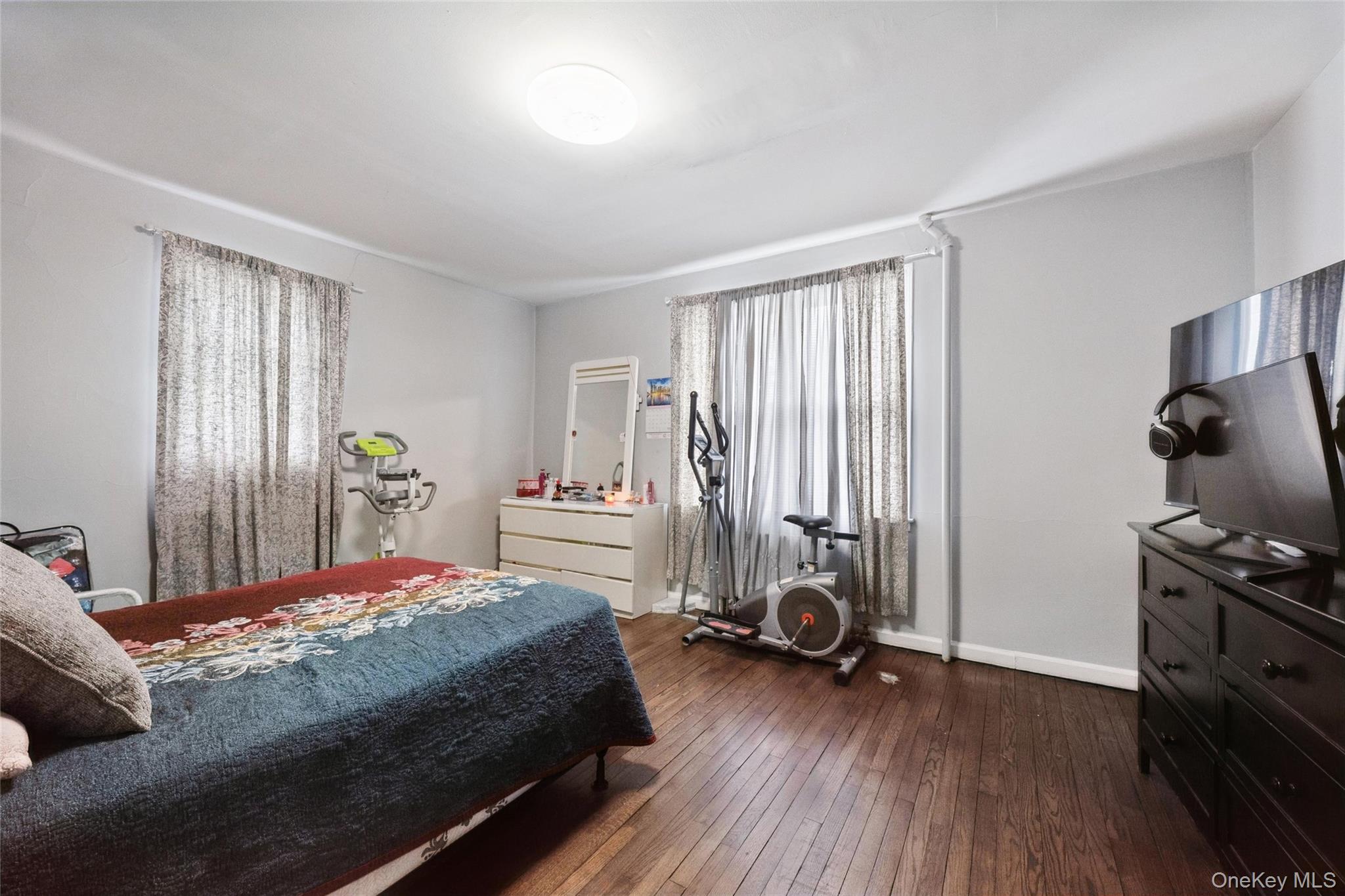 5 Wedgewood Drive, Coram, NY 11727