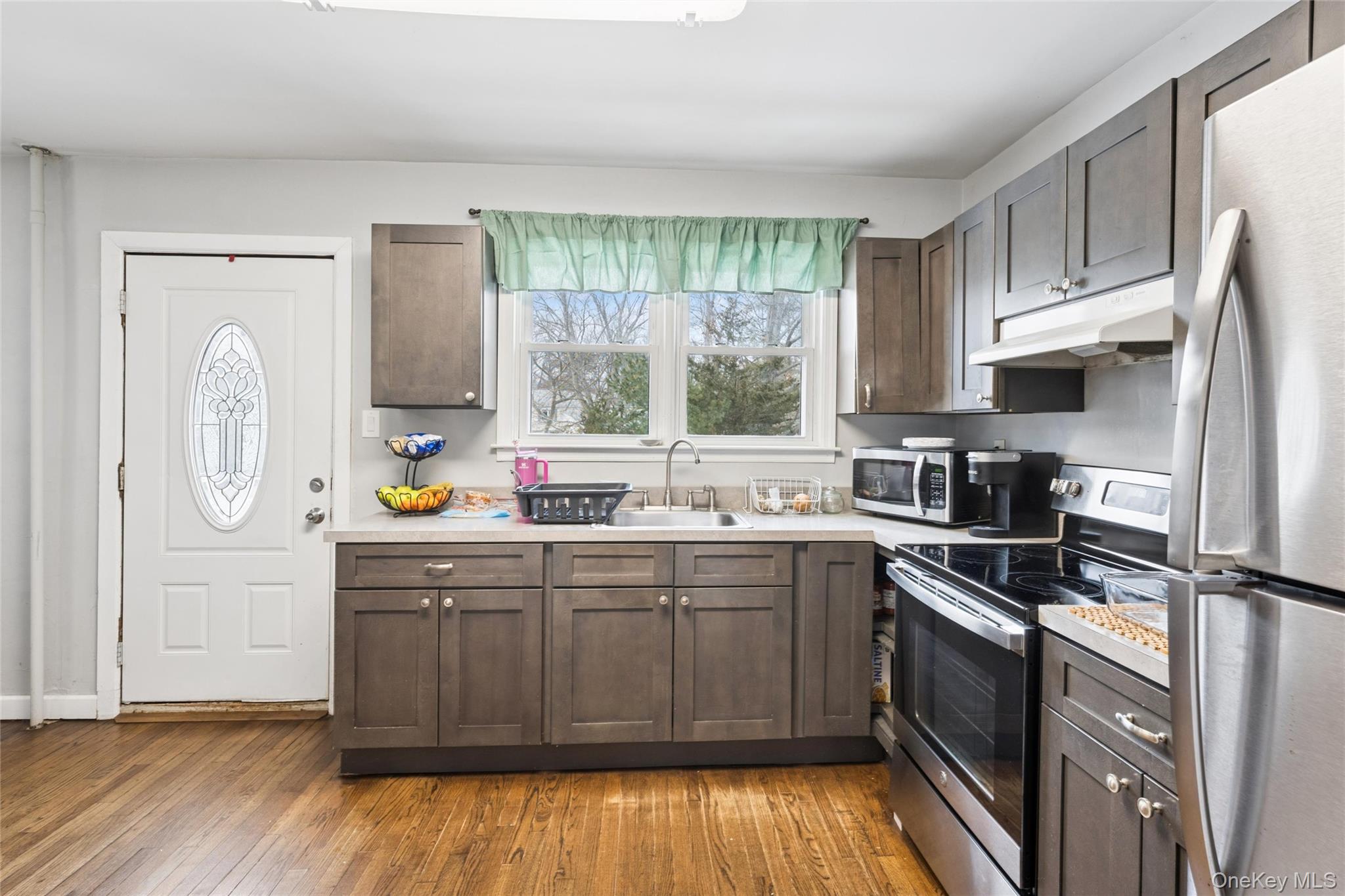 5 Wedgewood Drive, Coram, NY 11727