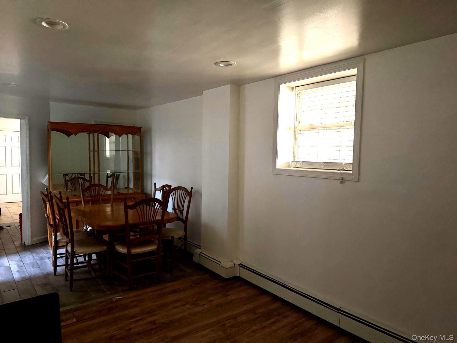 77 Washington Avenue, Mastic, NY 11950