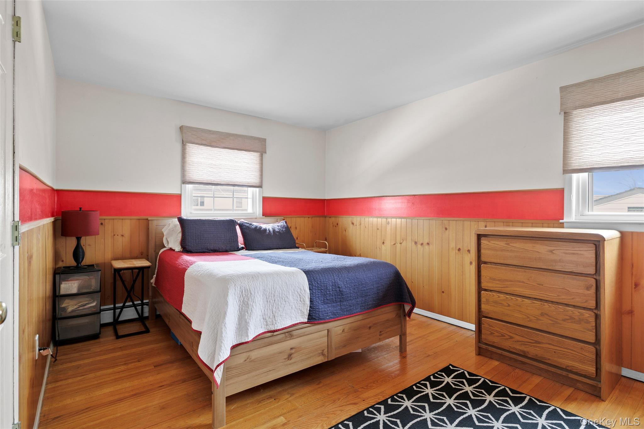 830 N Broome Avenue, Lindenhurst, NY 11757