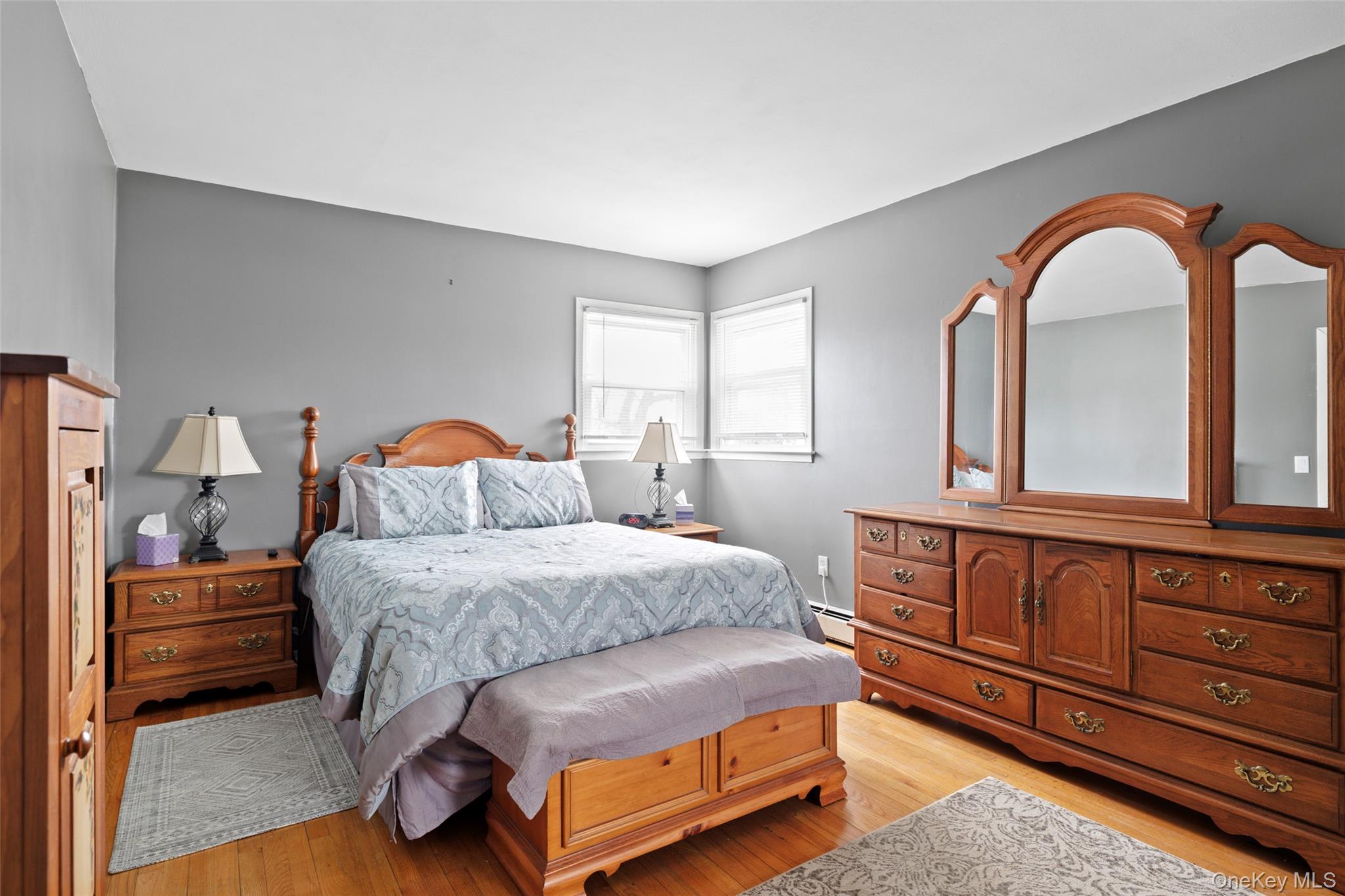 830 N Broome Avenue, Lindenhurst, NY 11757