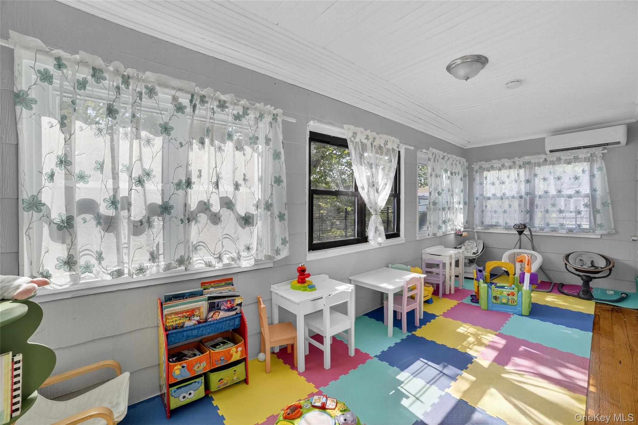 439 S 7th Avenue, Mount Vernon, NY 10550