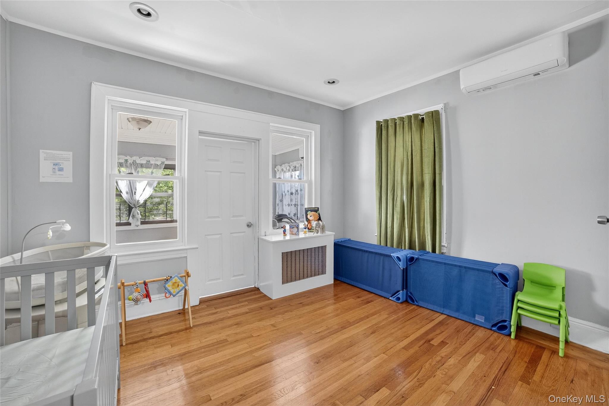 439 S 7th Avenue, Mount Vernon, NY 10550