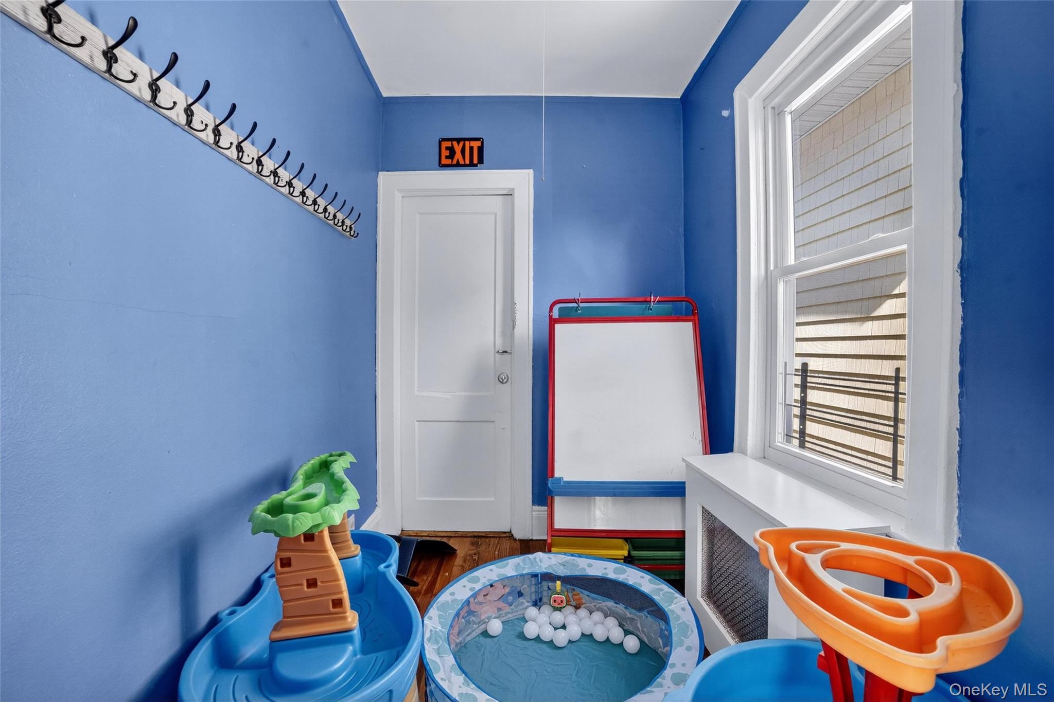 439 S 7th Avenue, Mount Vernon, NY 10550