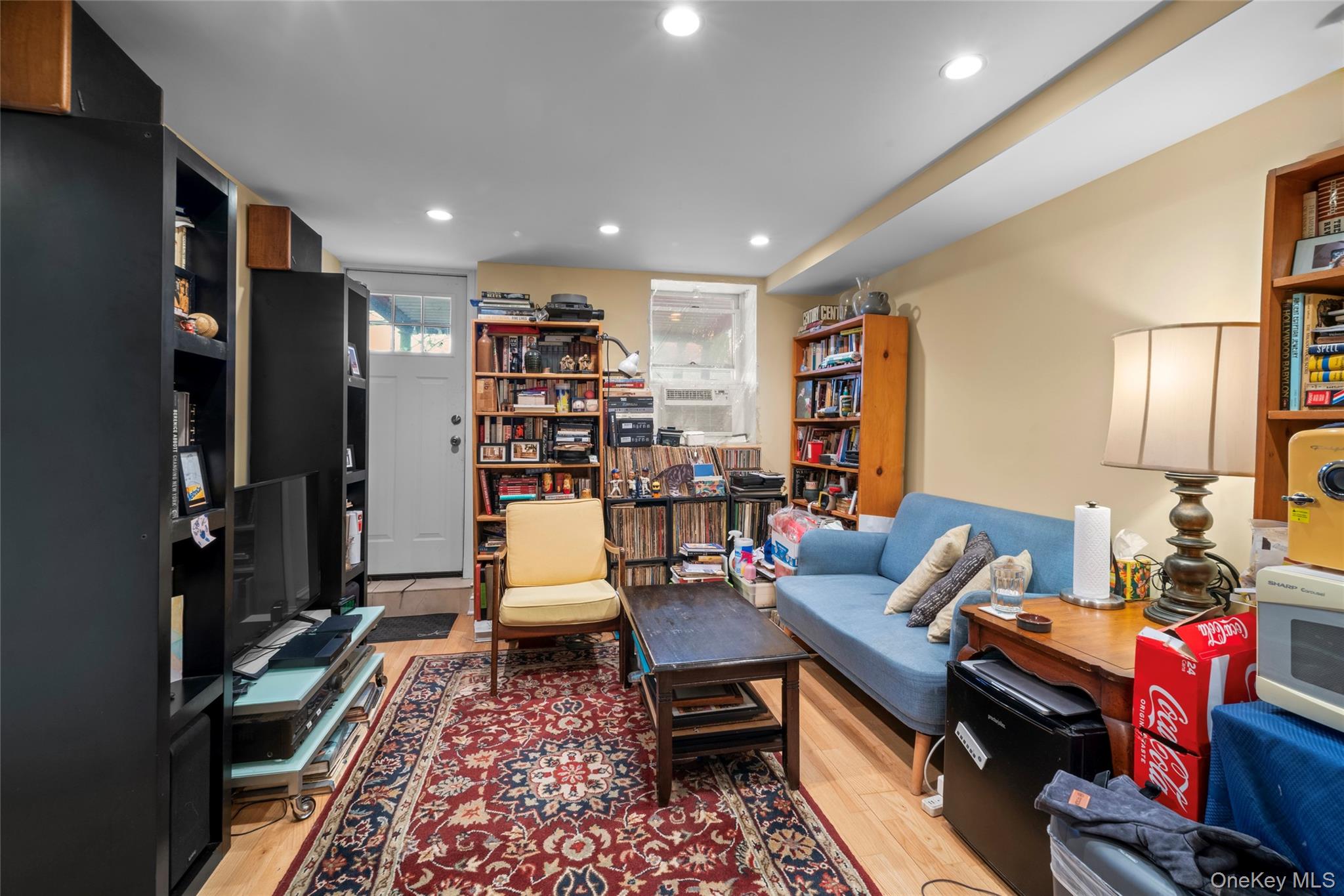 5812 77th Place, Middle Village, NY 11379