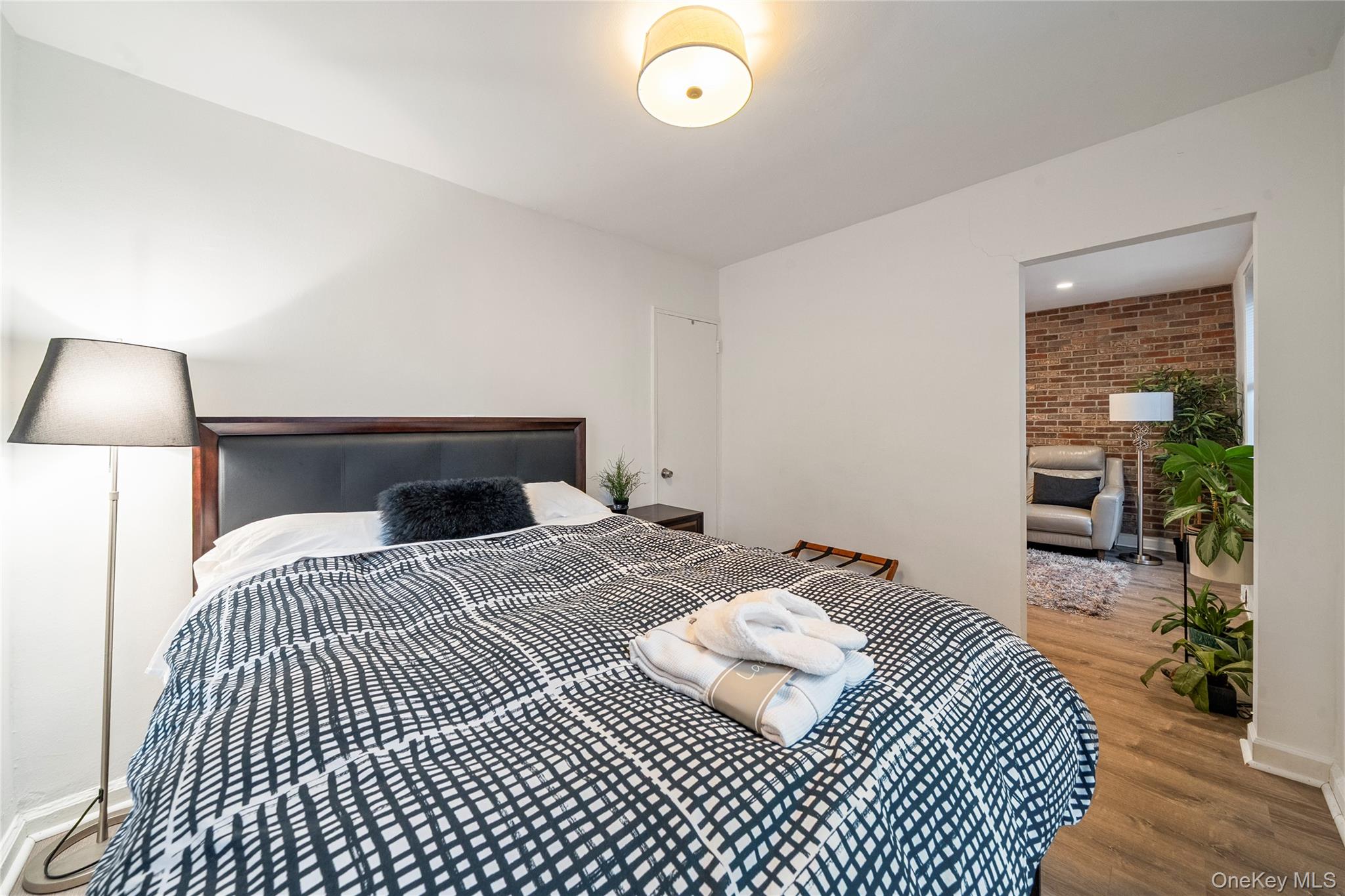 67-25 Clyde Street # 3M, Forest Hills, NY 11375