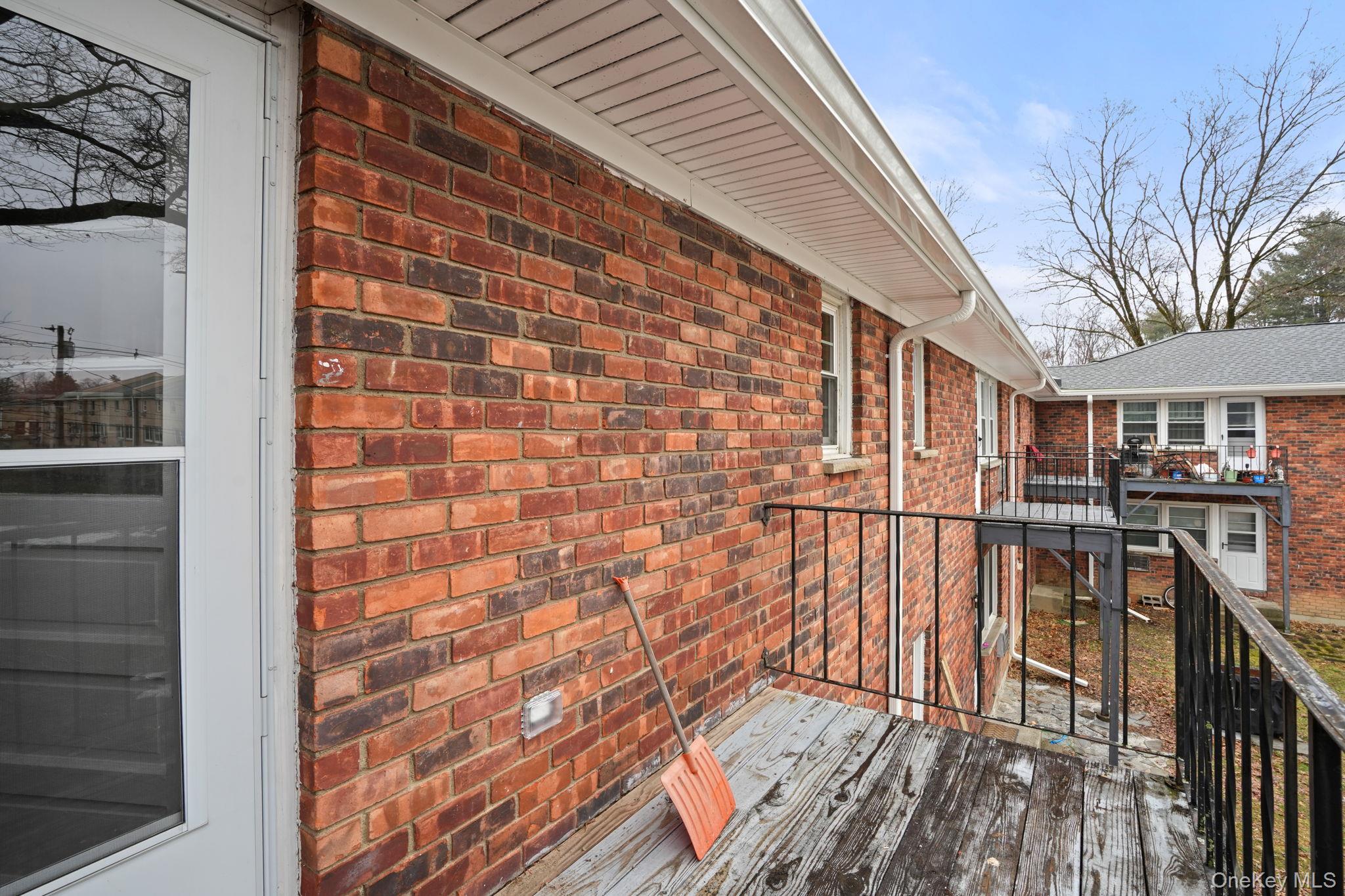 2710 South Road # C6, Poughkeepsie, NY 12601