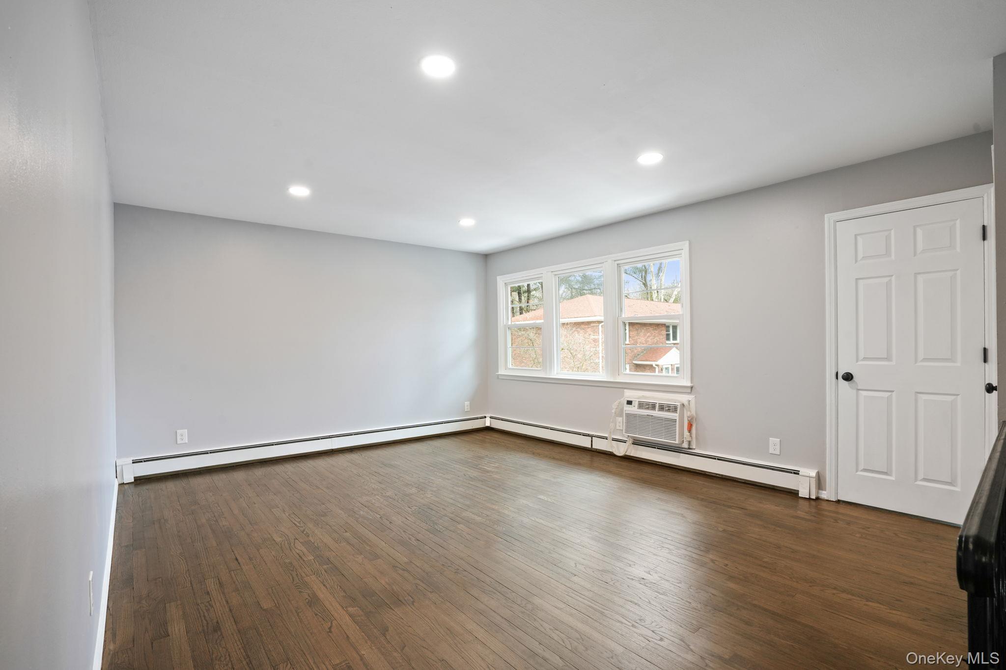 2710 South Road # C6, Poughkeepsie, NY 12601