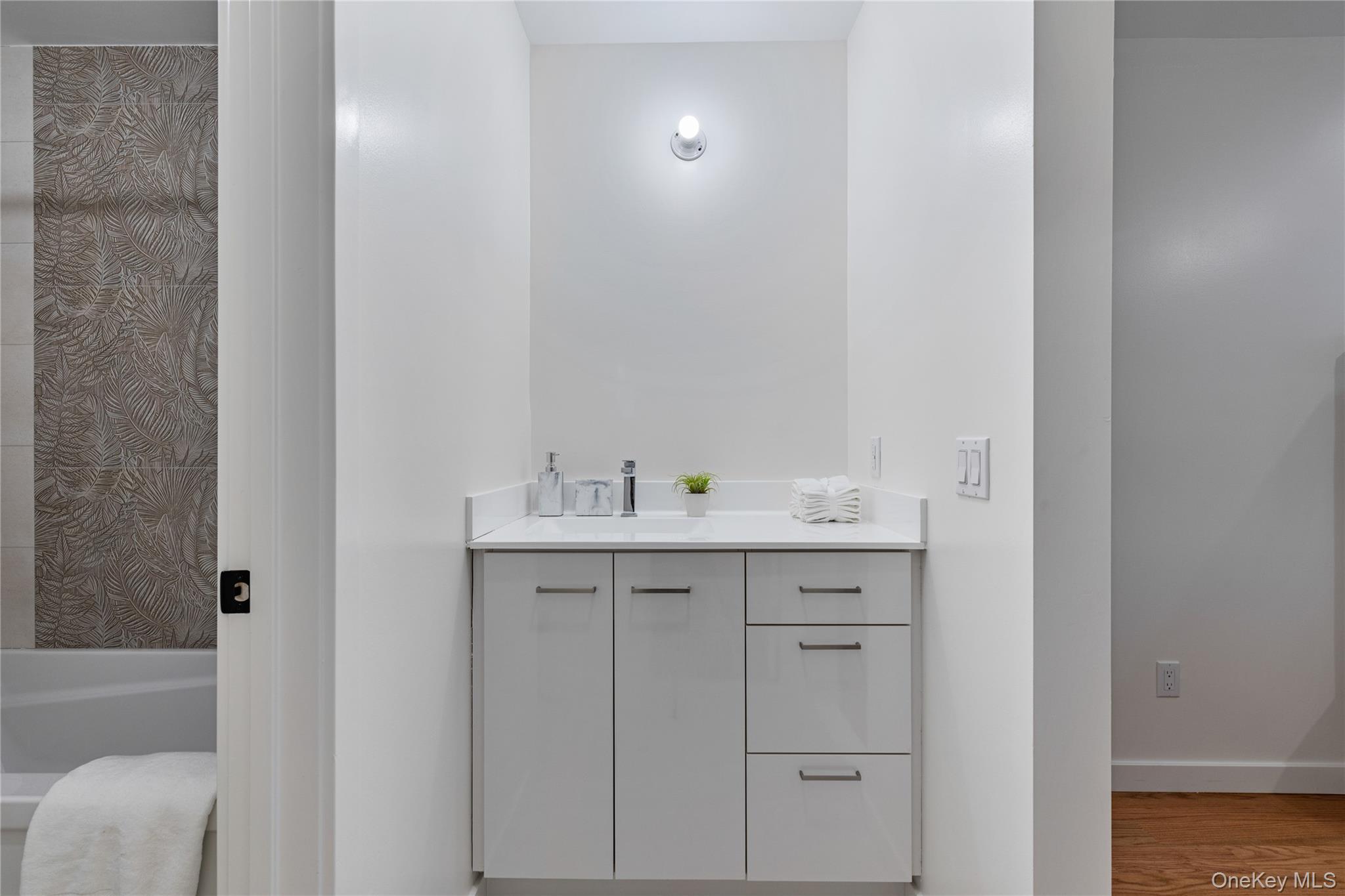 17 Union Road # 206, Spring Valley, NY 10977