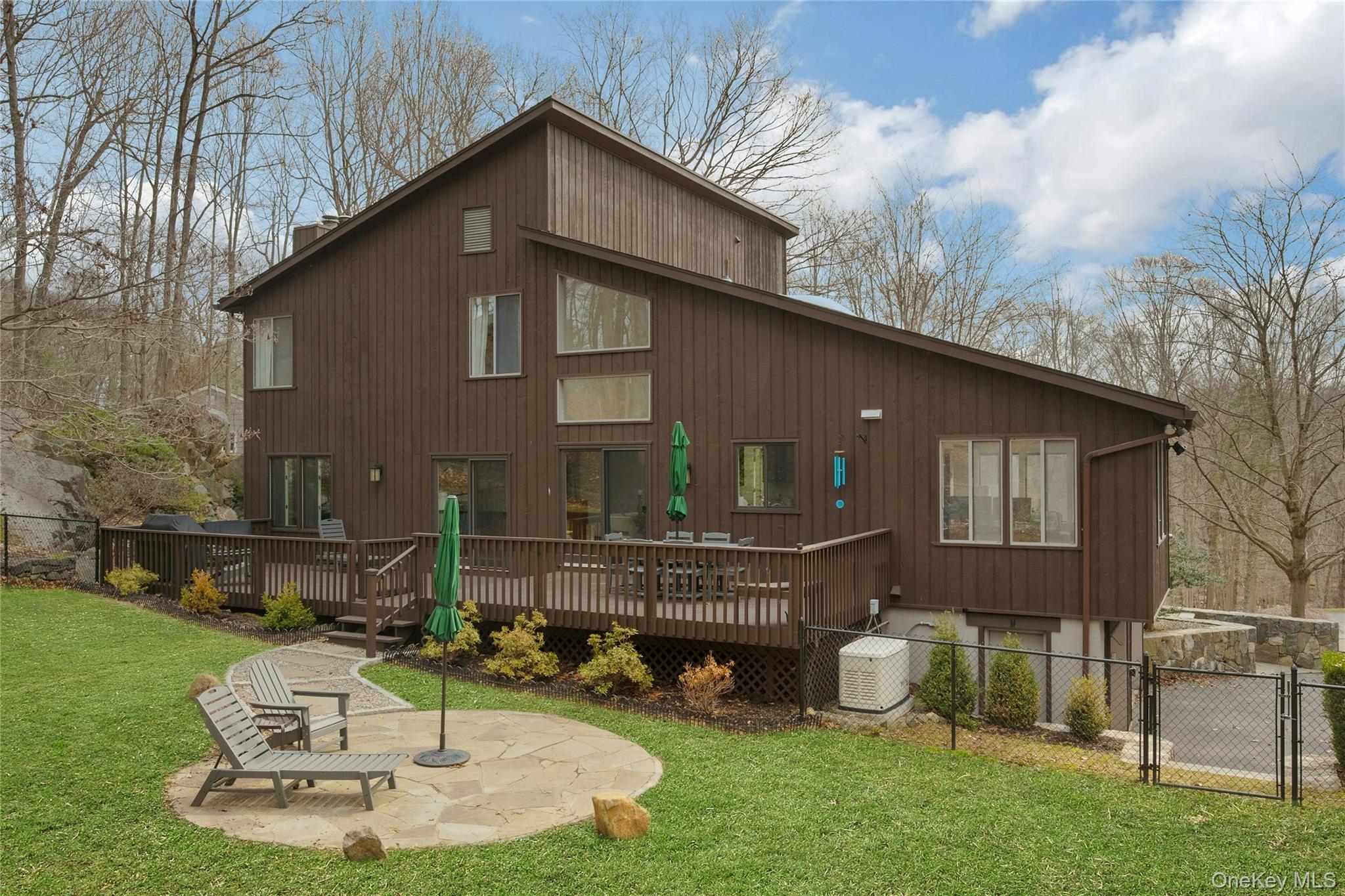 17 Chester Court, Cortlandt Manor, NY 10567