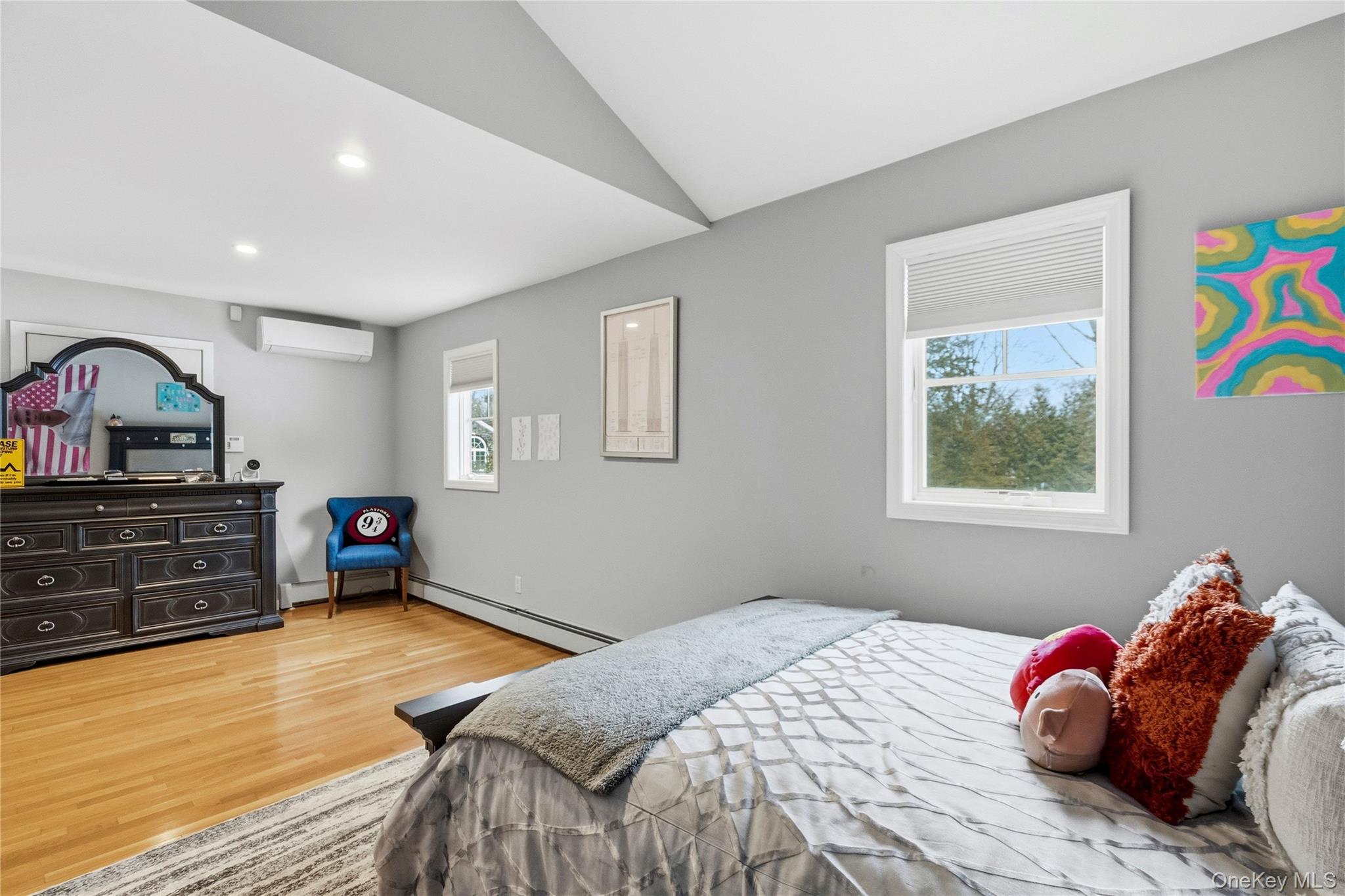 4 Monte Lane, Center Moriches, NY 11934