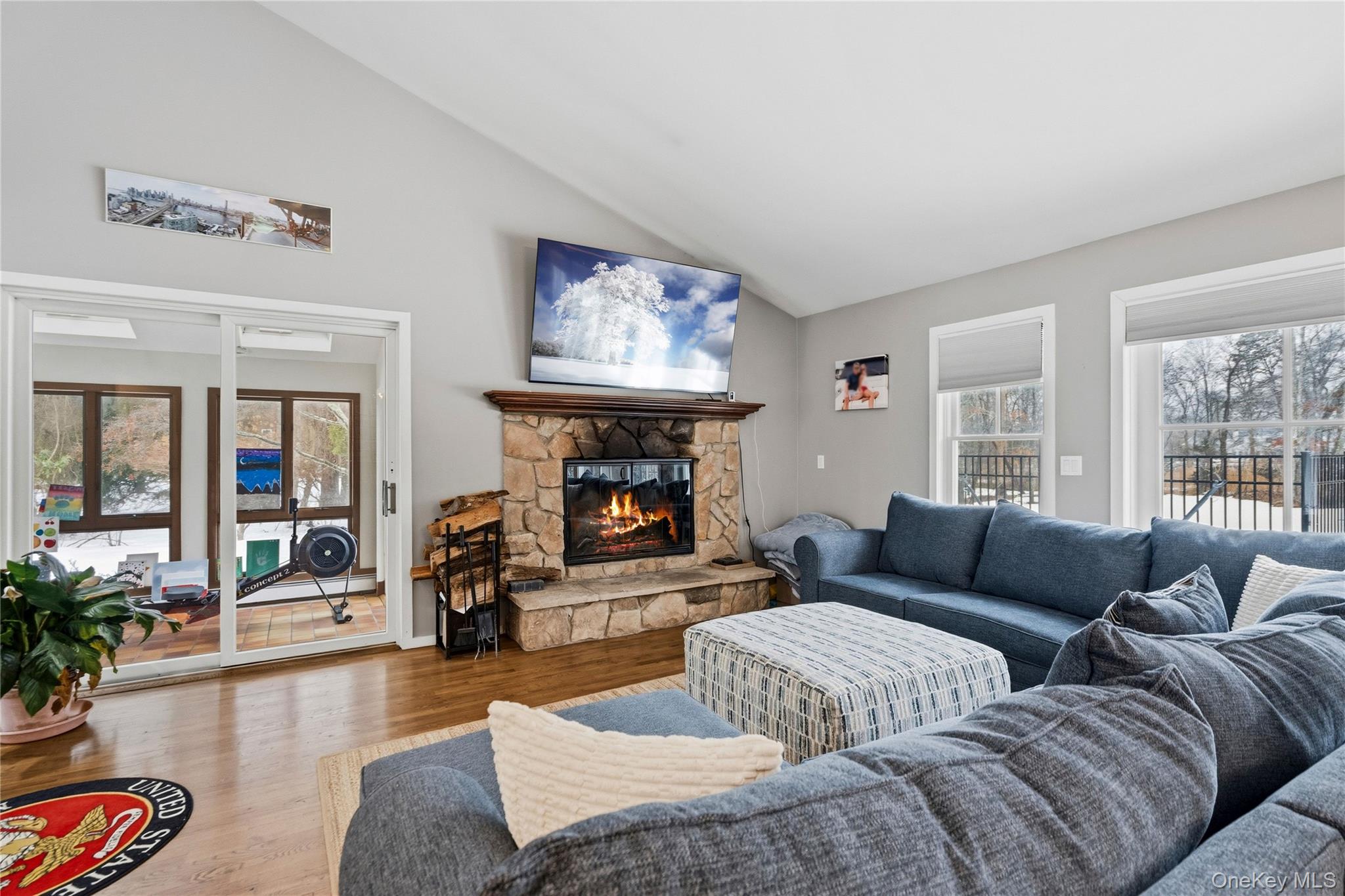 4 Monte Lane, Center Moriches, NY 11934