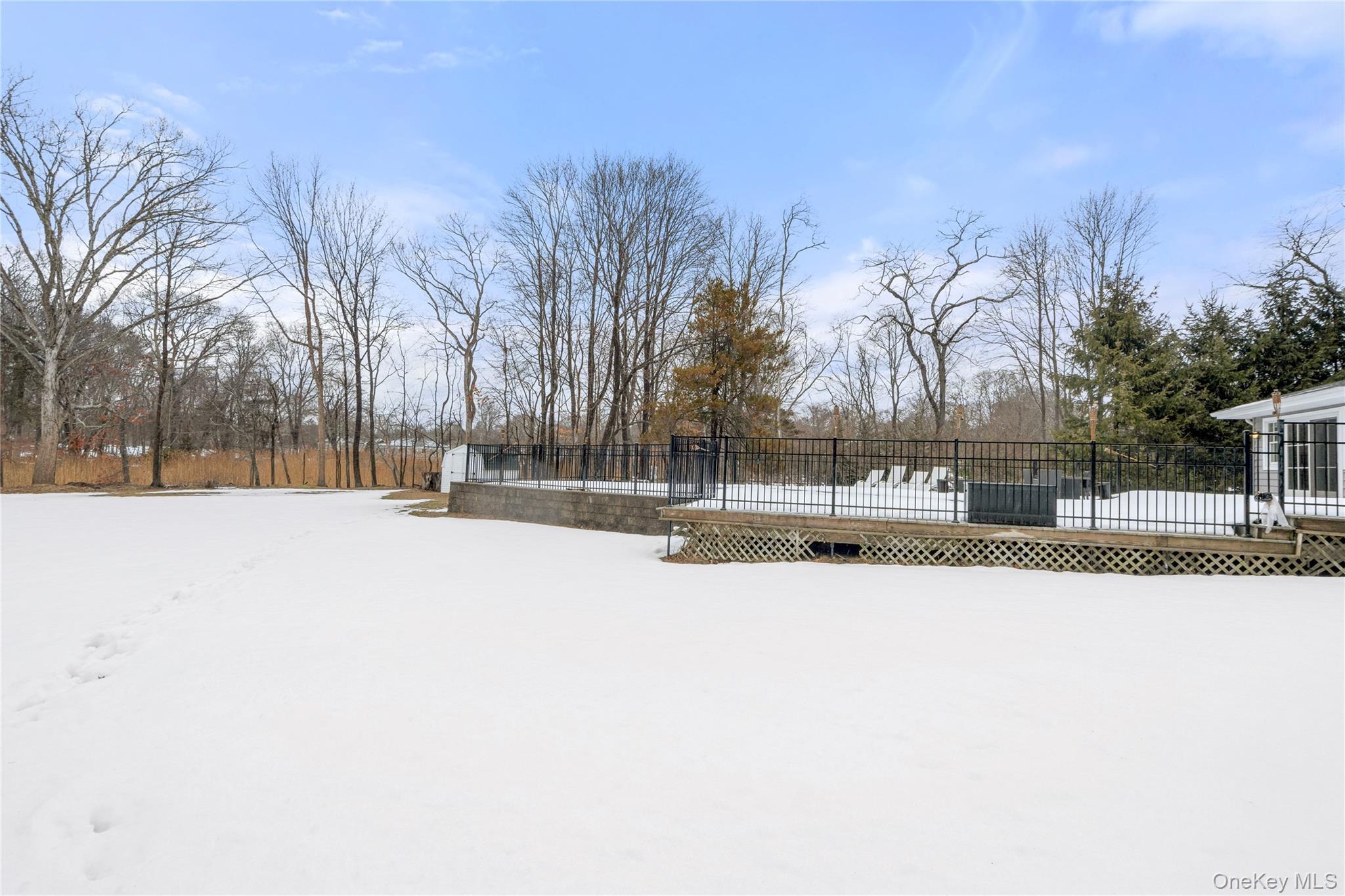 4 Monte Lane, Center Moriches, NY 11934