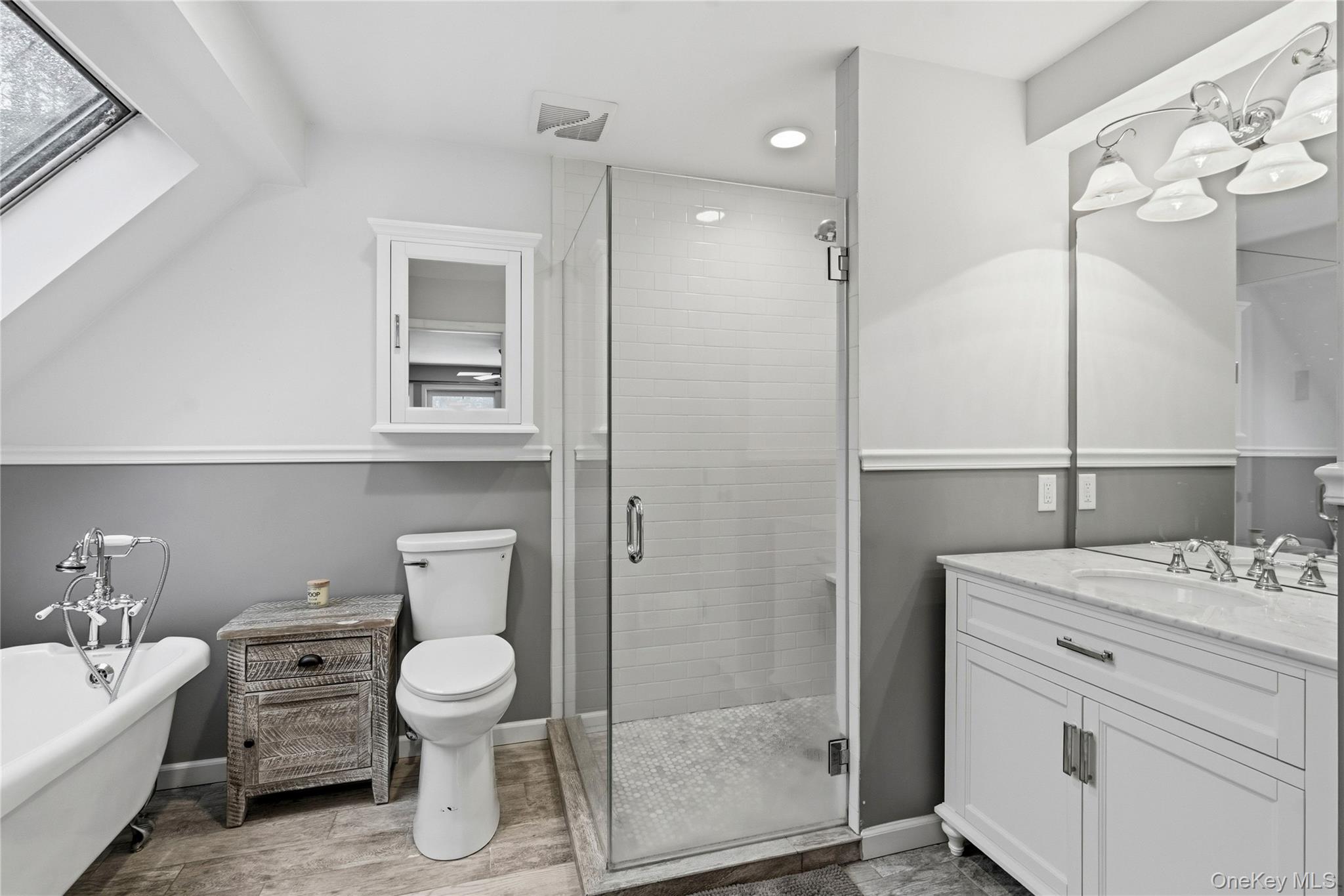 4 Monte Lane, Center Moriches, NY 11934