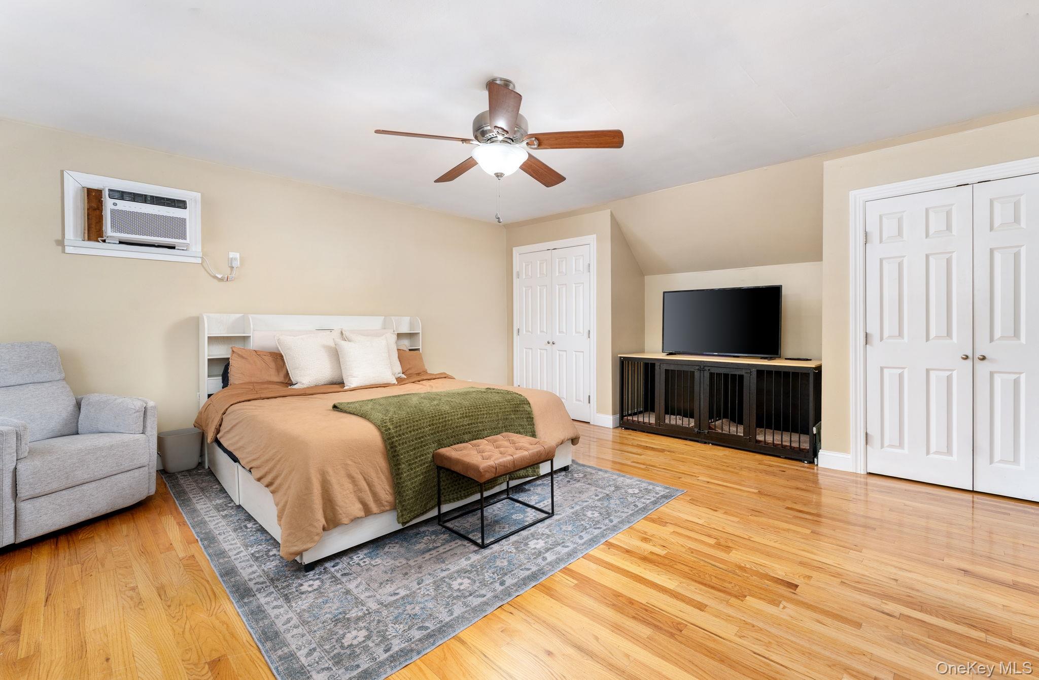 4 Rowe Street, Coram, NY 11727