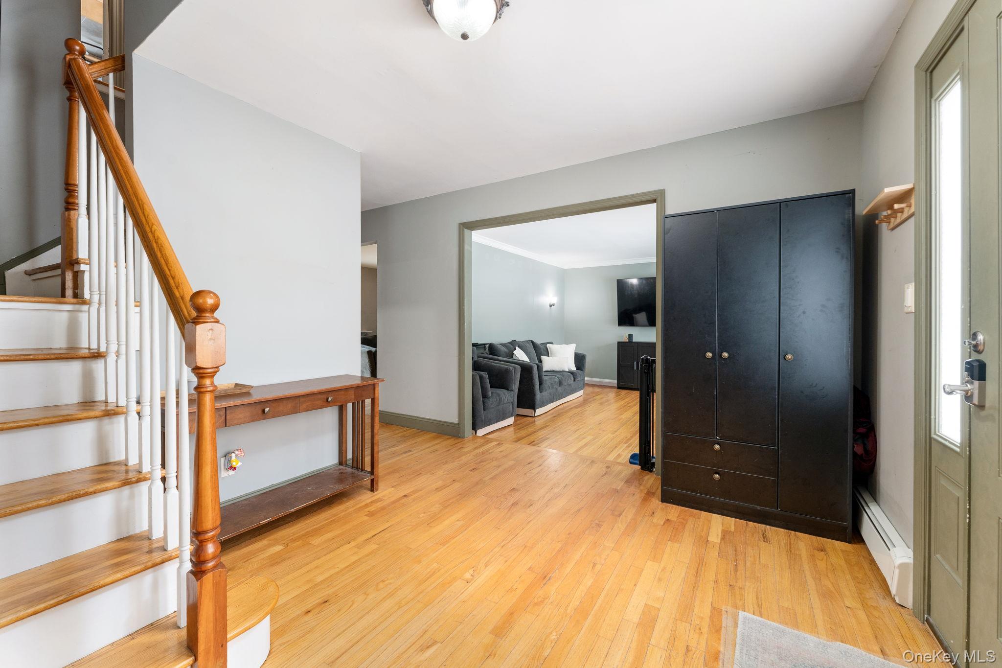 4 Rowe Street, Coram, NY 11727