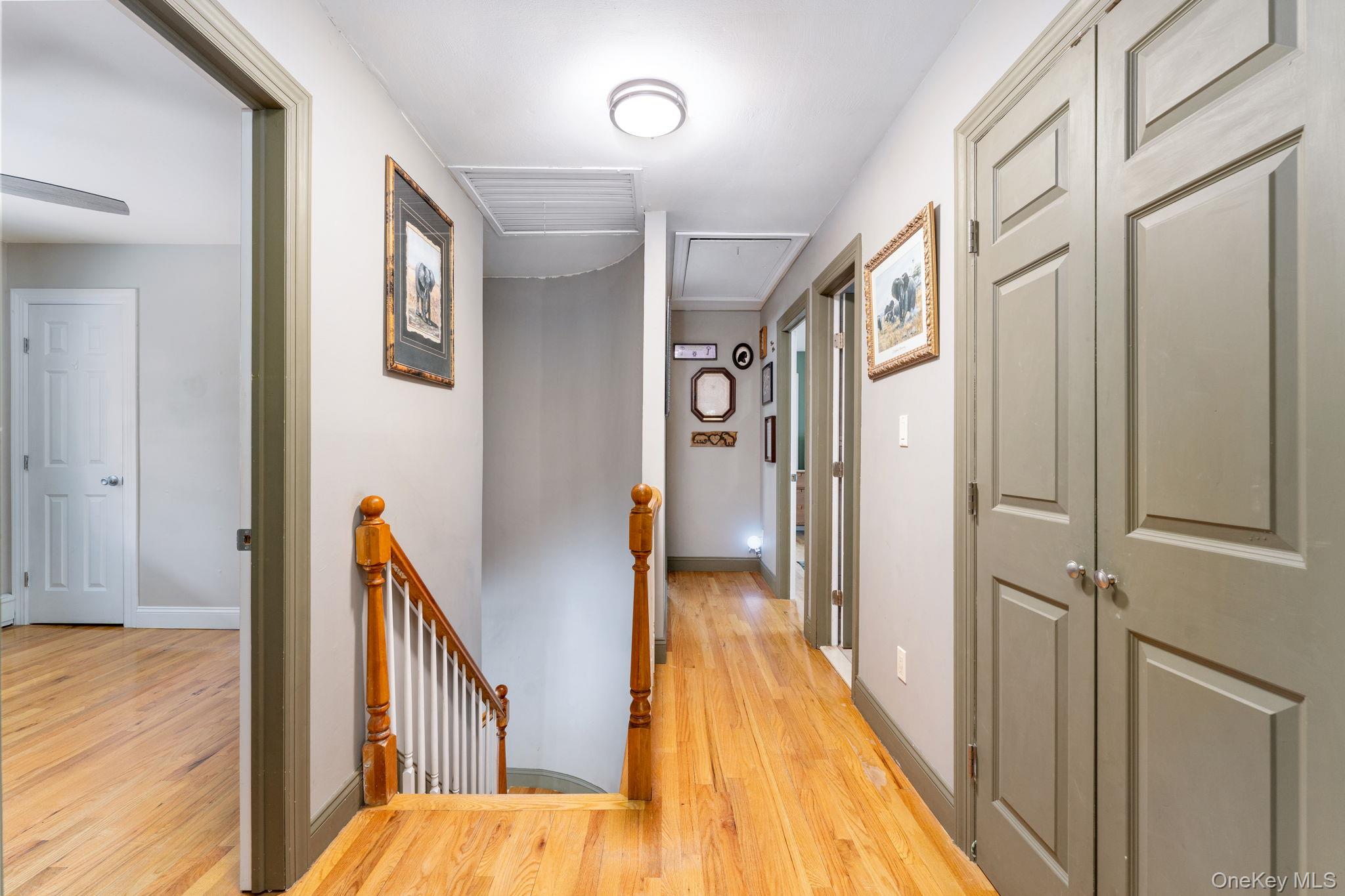 4 Rowe Street, Coram, NY 11727