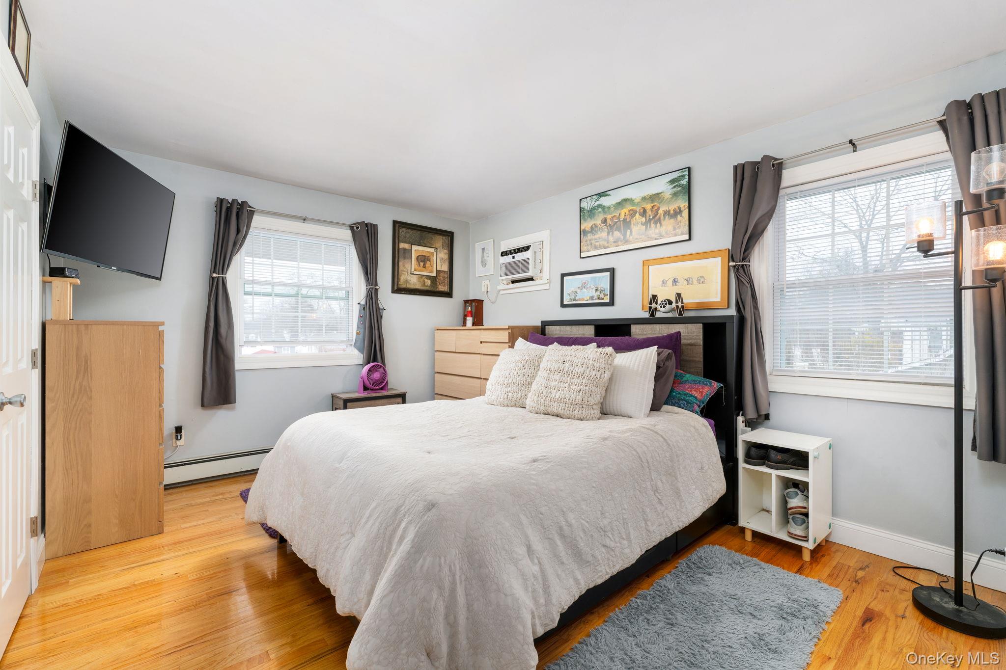 4 Rowe Street, Coram, NY 11727