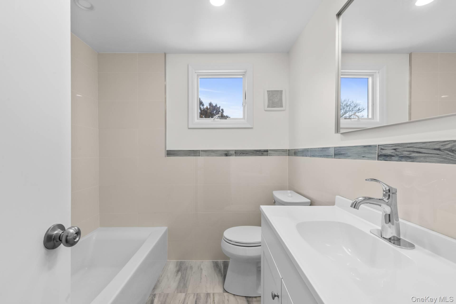 12 Sanger Place, Montauk, NY 11954