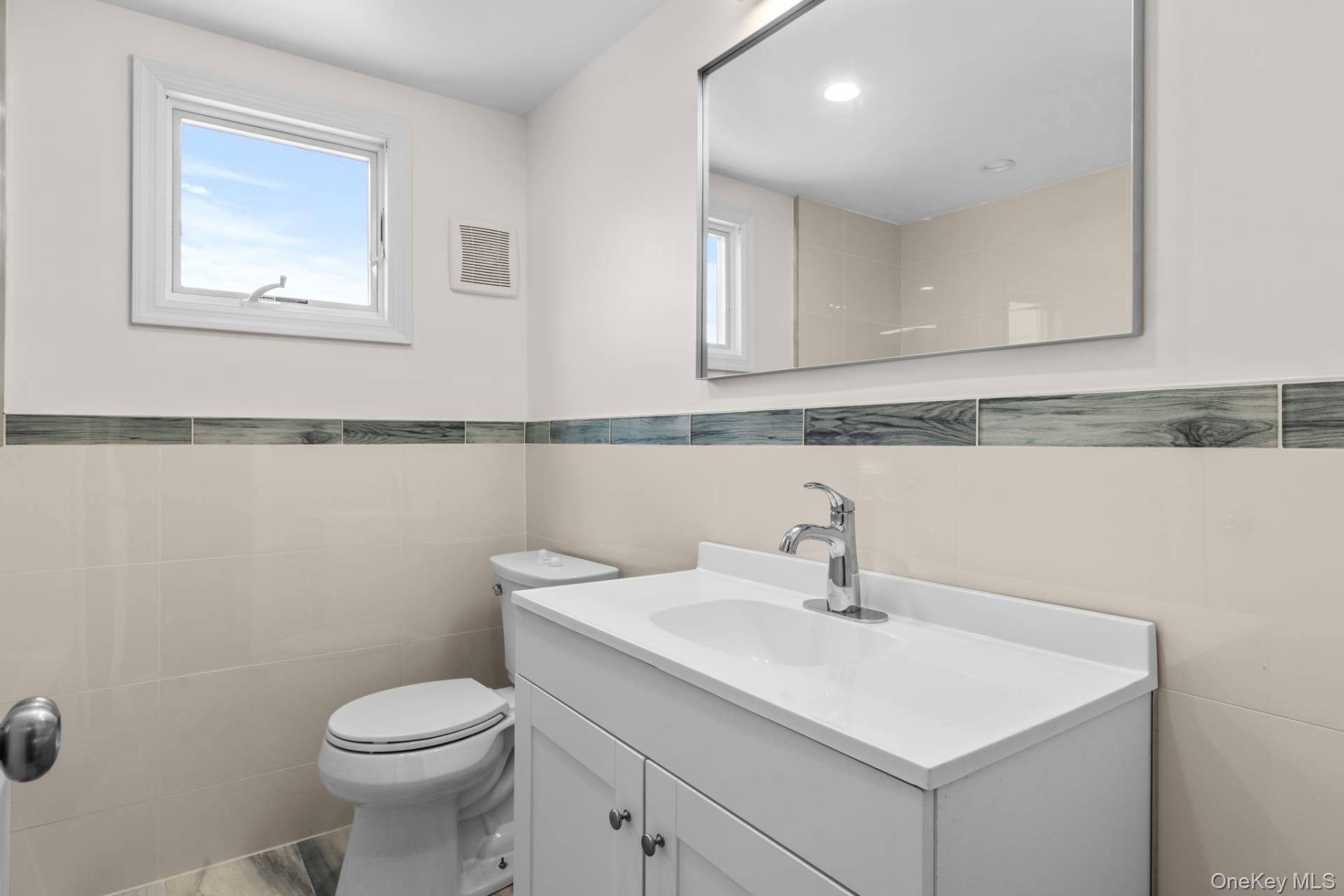 12 Sanger Place, Montauk, NY 11954