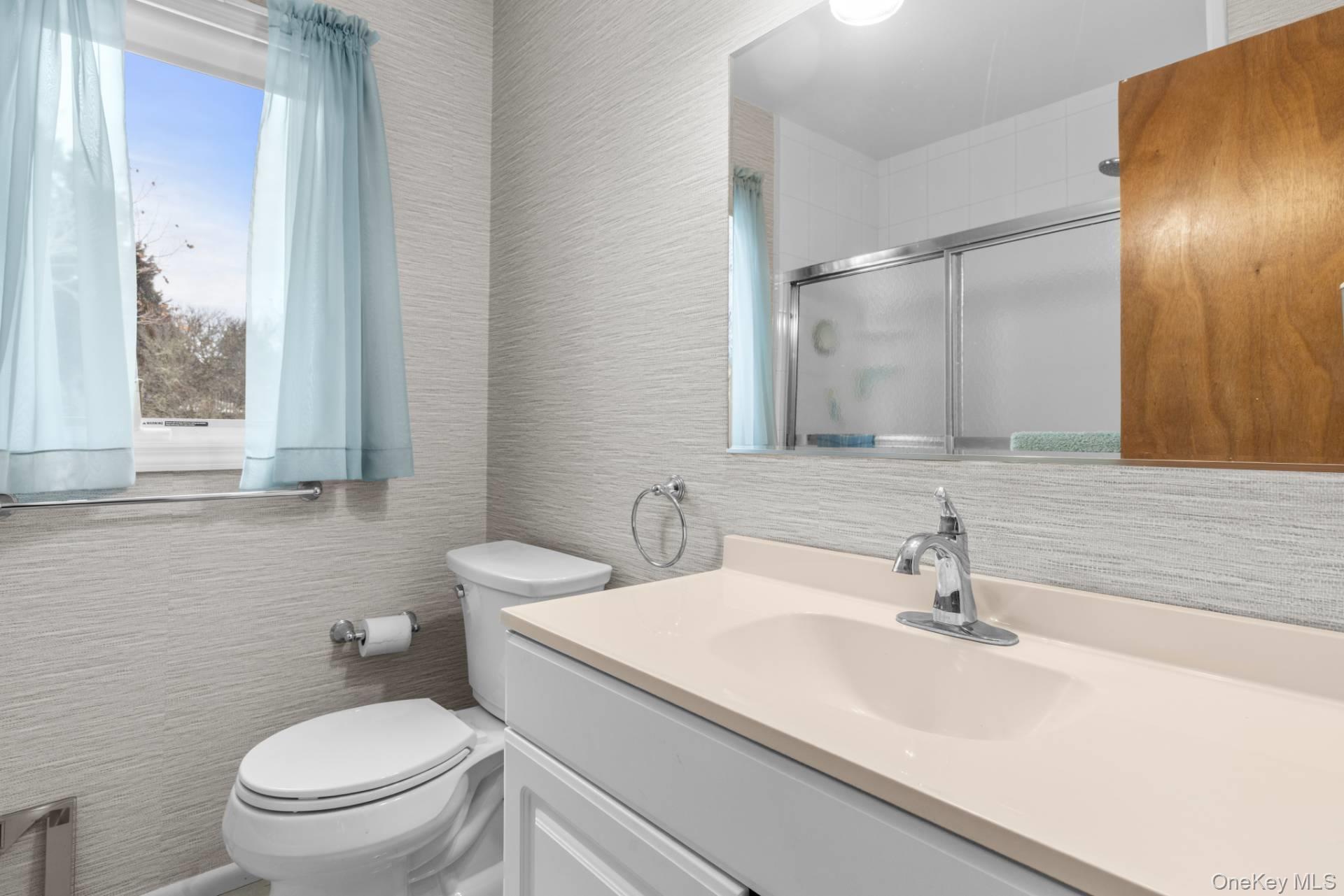 12 Sanger Place, Montauk, NY 11954