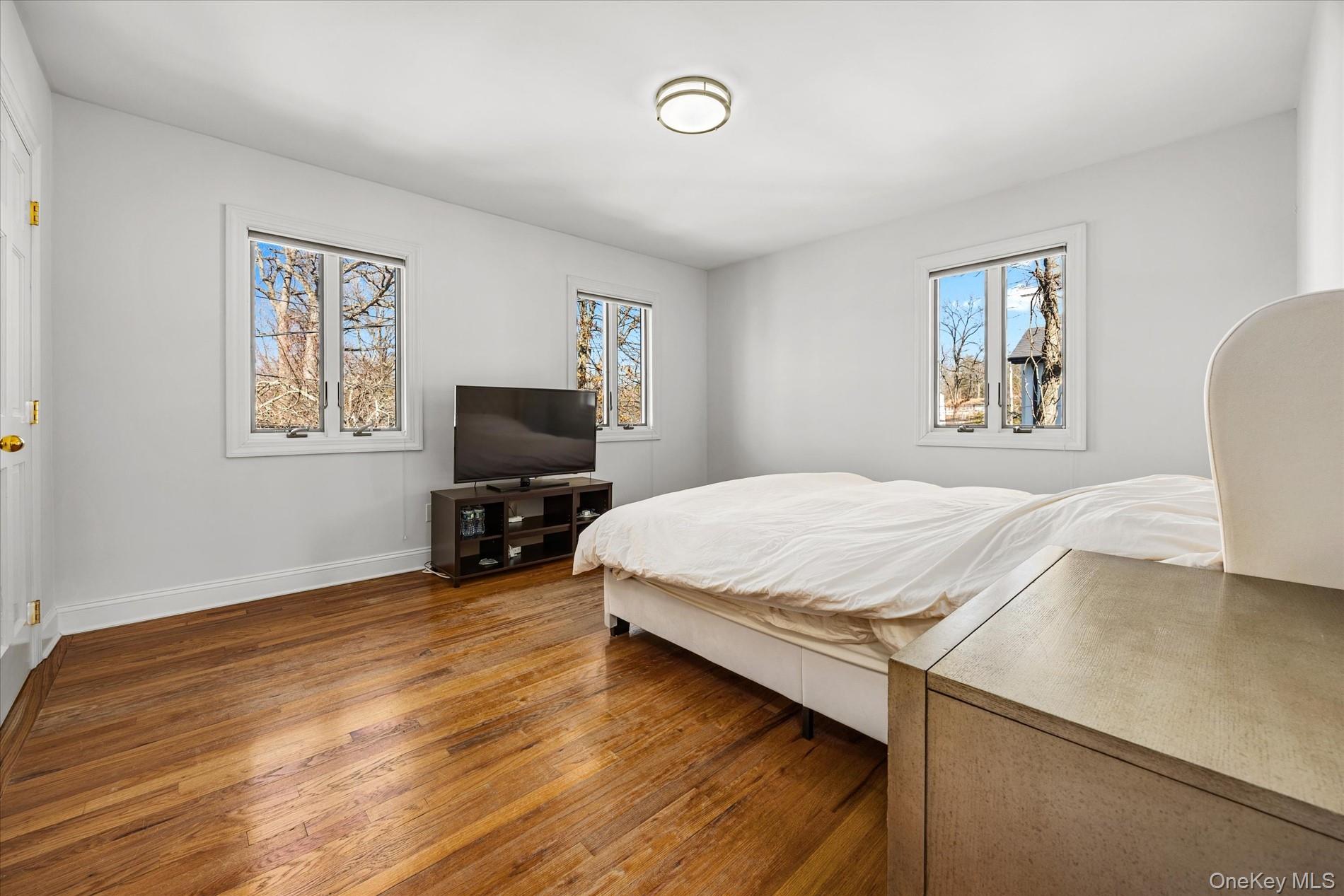 118 Baker Hill Road, Great Neck, NY 11023