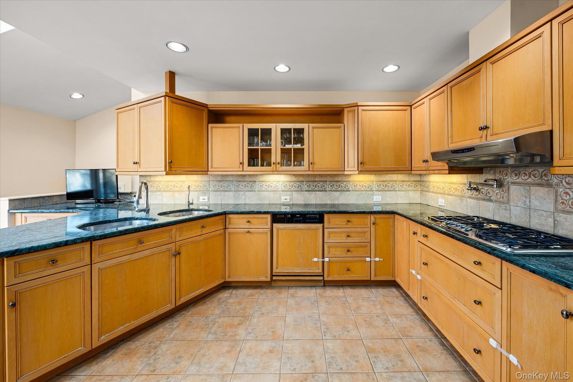 118 Baker Hill Road, Great Neck, NY 11023