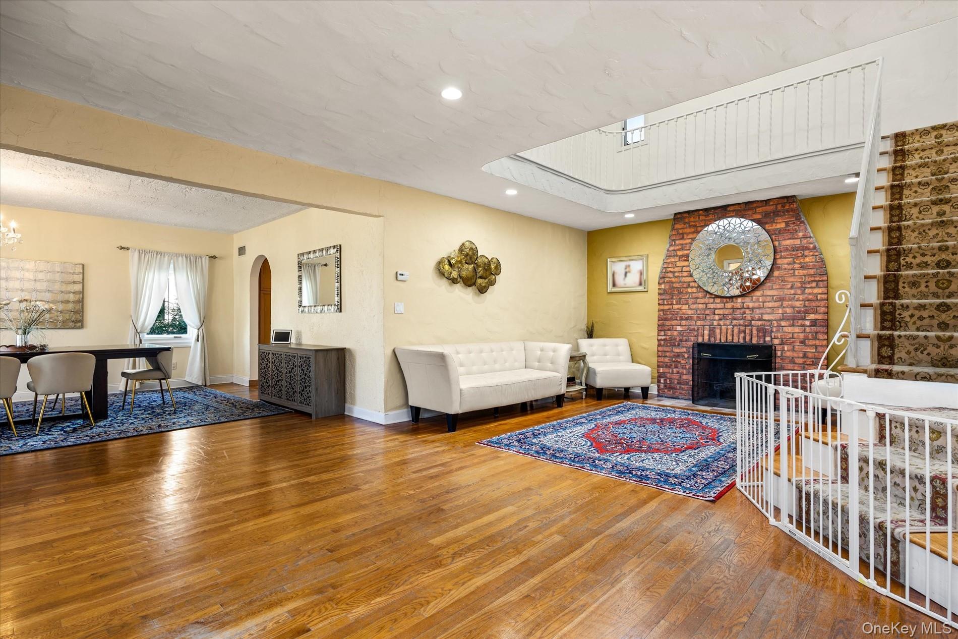 118 Baker Hill Road, Great Neck, NY 11023