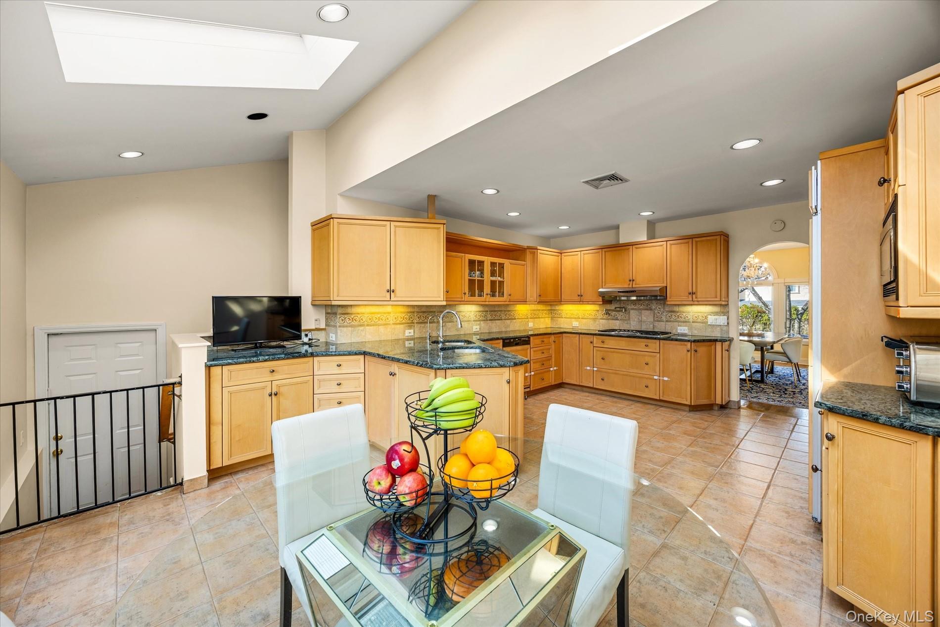 118 Baker Hill Road, Great Neck, NY 11023