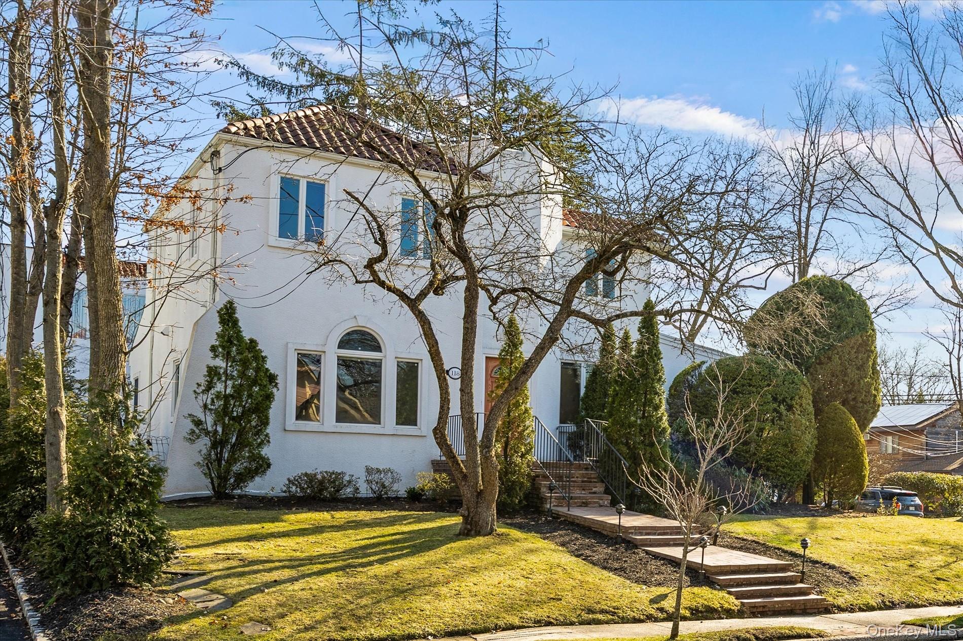 118 Baker Hill Road, Great Neck, NY 11023