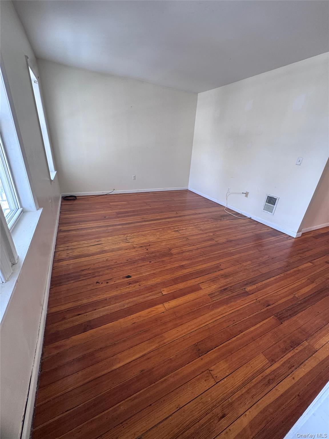 4 Gray Street # Apt #2, Poughkeepsie, NY 12603