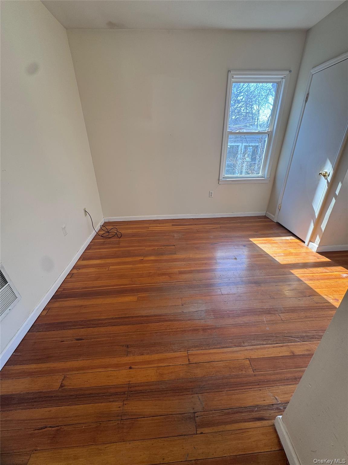 4 Gray Street # Apt #2, Poughkeepsie, NY 12603