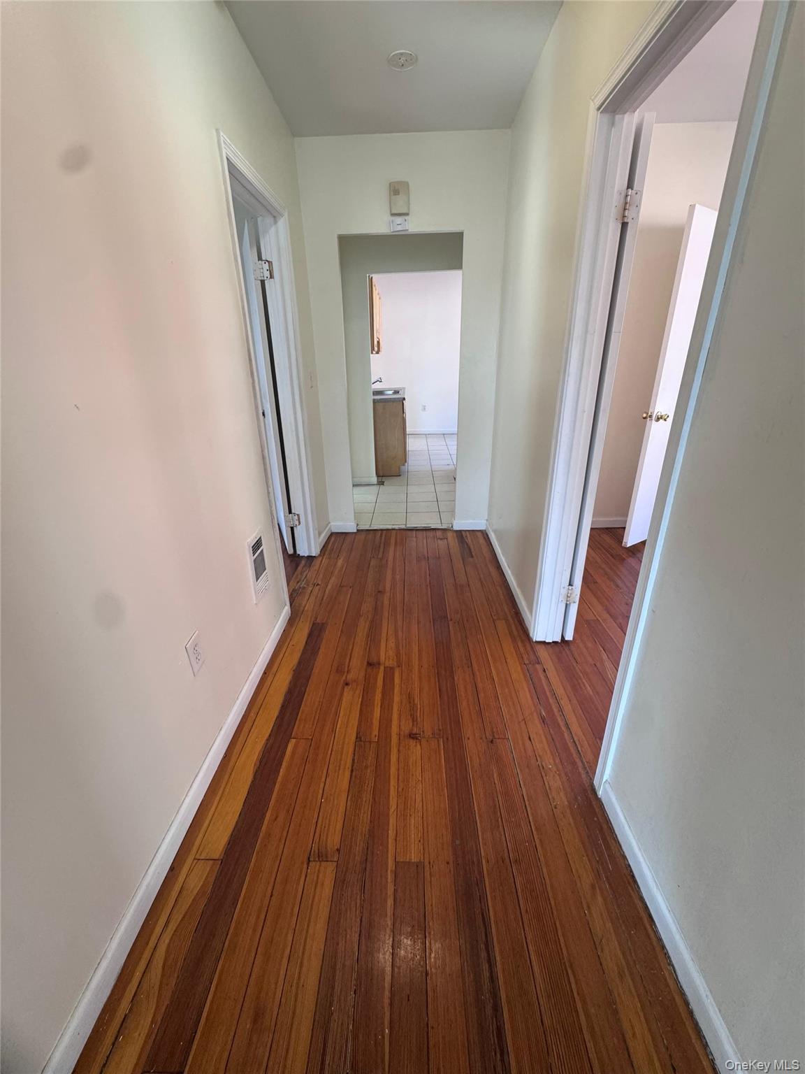 4 Gray Street # Apt #2, Poughkeepsie, NY 12603