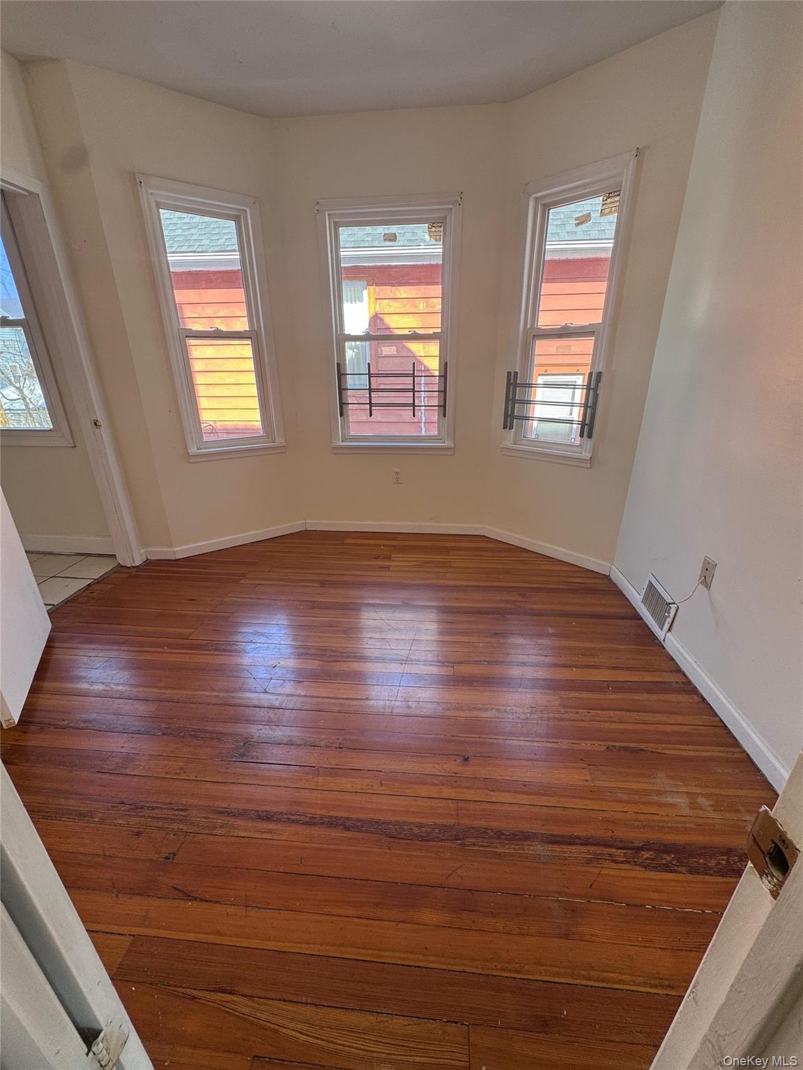 4 Gray Street # Apt #2, Poughkeepsie, NY 12603