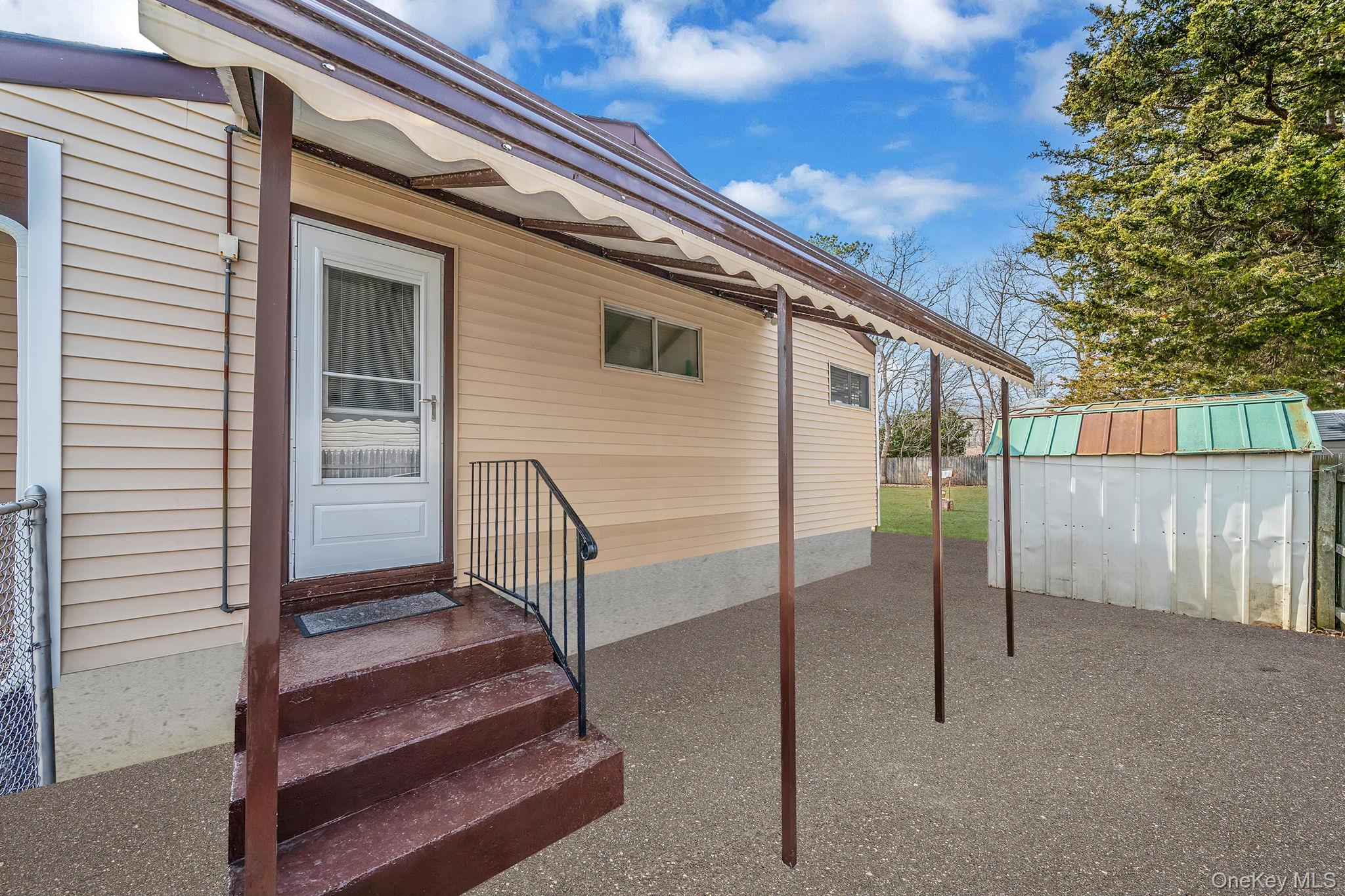 156 Gibbs Road, Central Islip, NY 11722