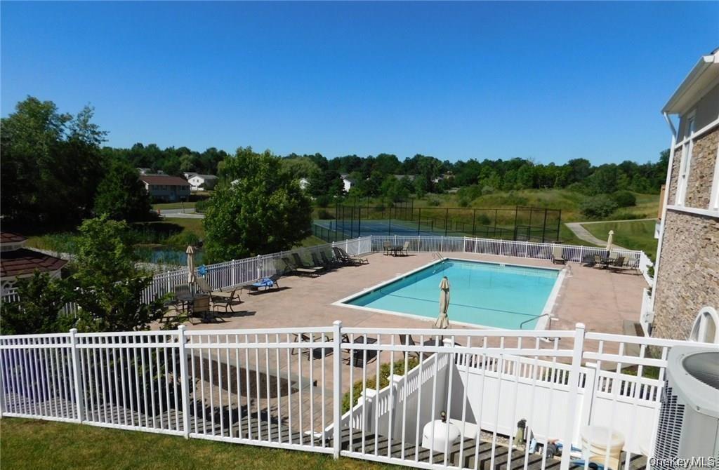 937 Tower Ridge Circle, Middletown, NY 10941