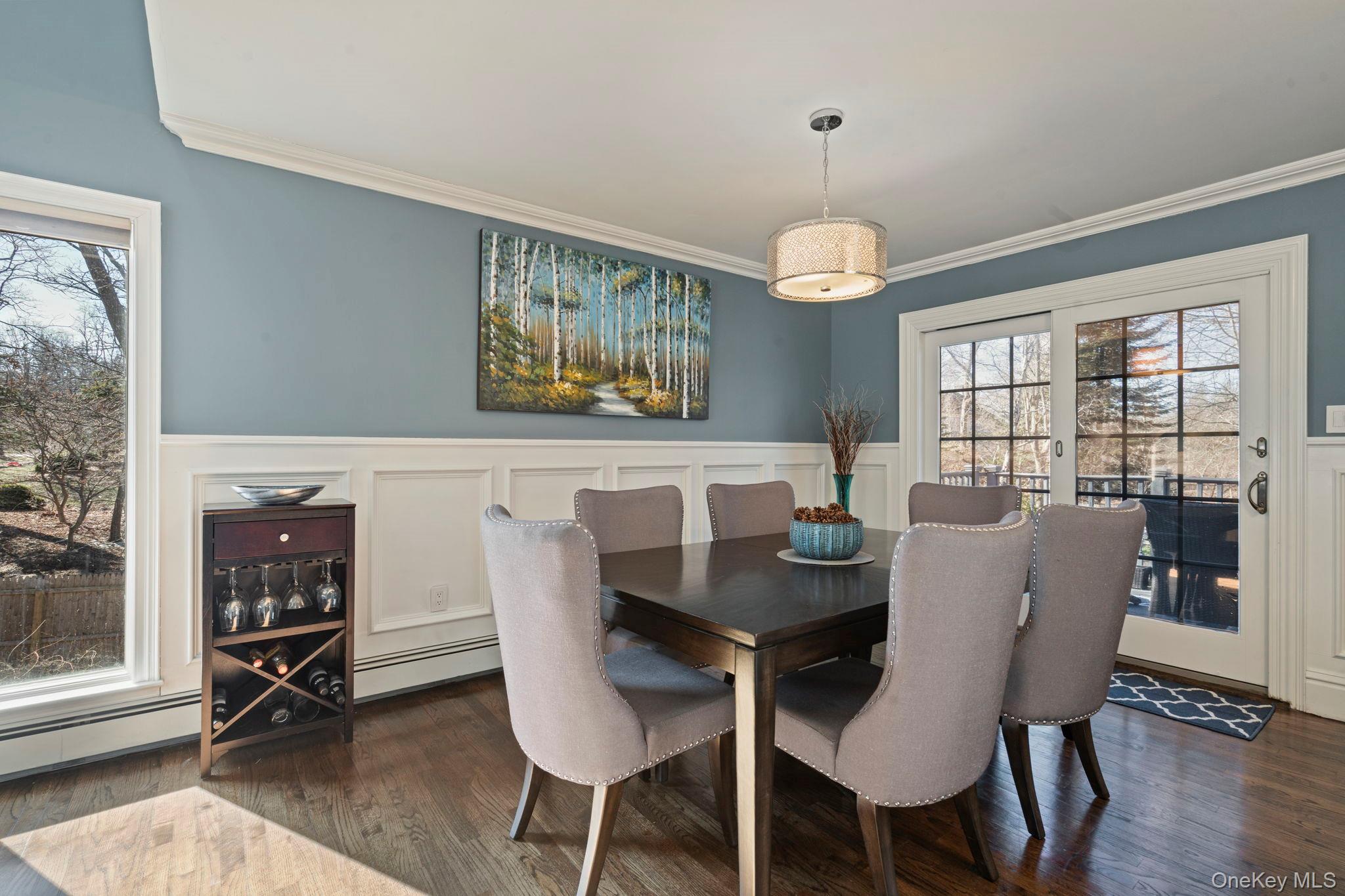 25 Cliff Road W, Wading River, NY 11792