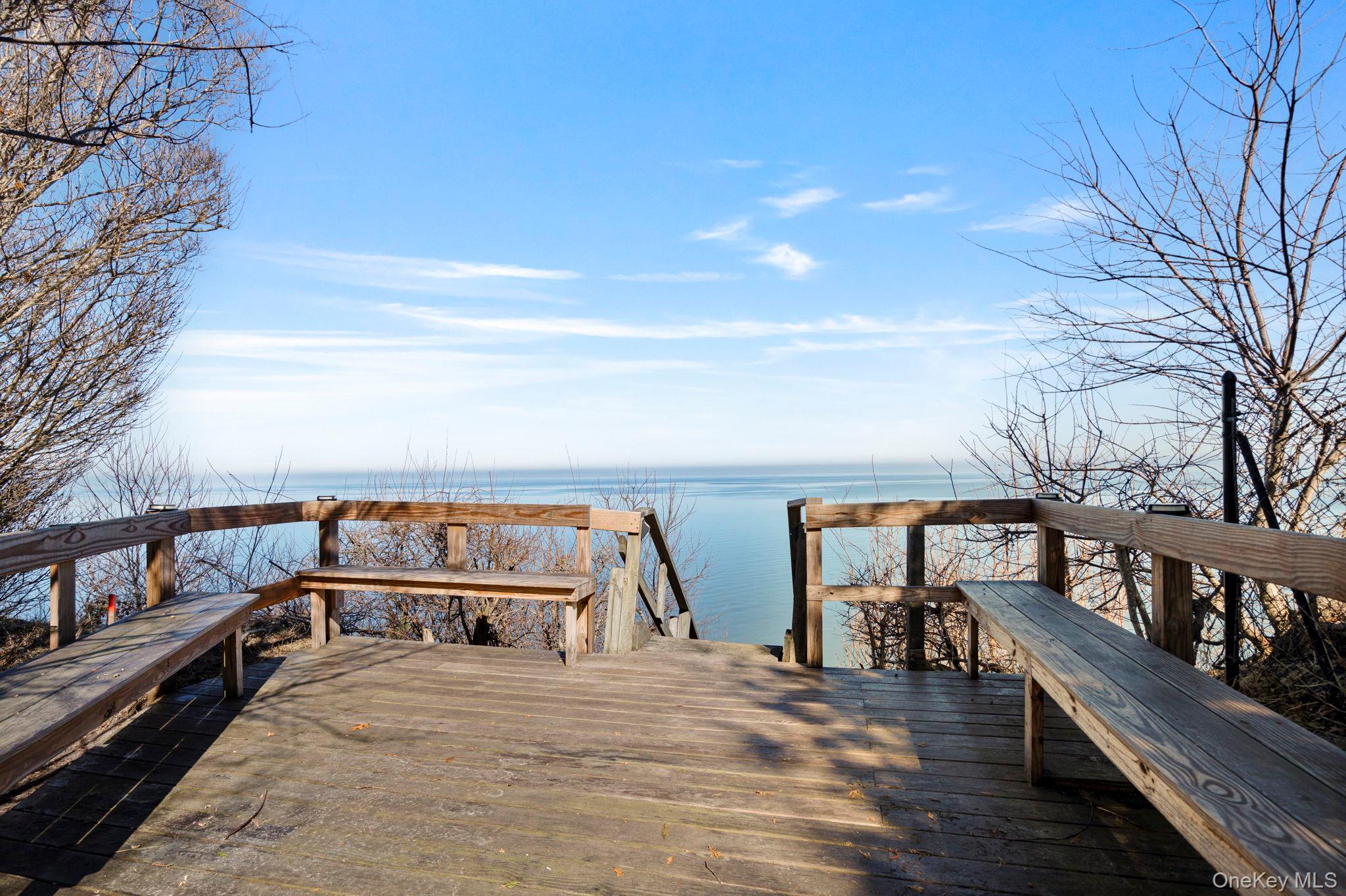 25 Cliff Road W, Wading River, NY 11792