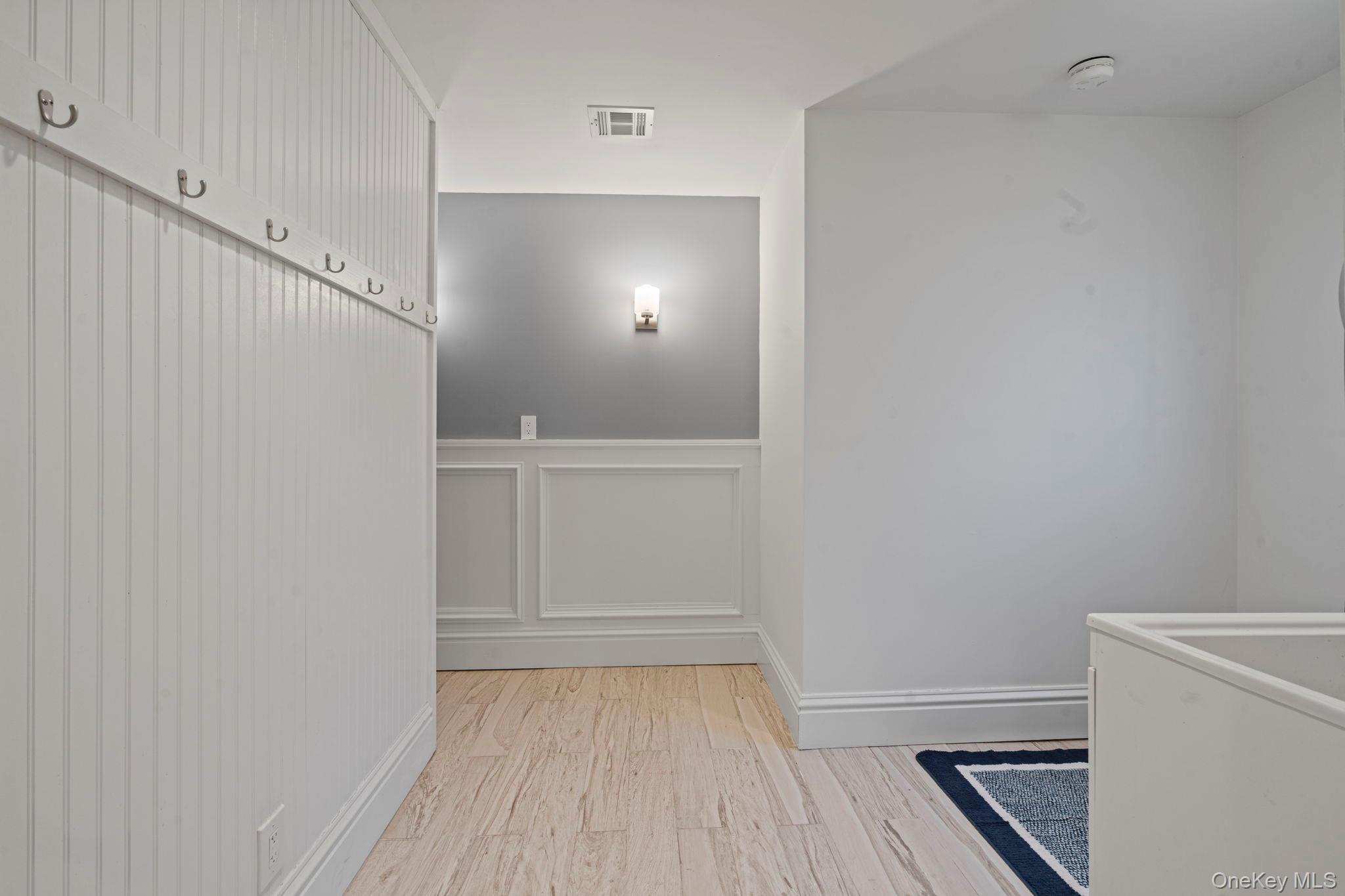 25 Cliff Road W, Wading River, NY 11792