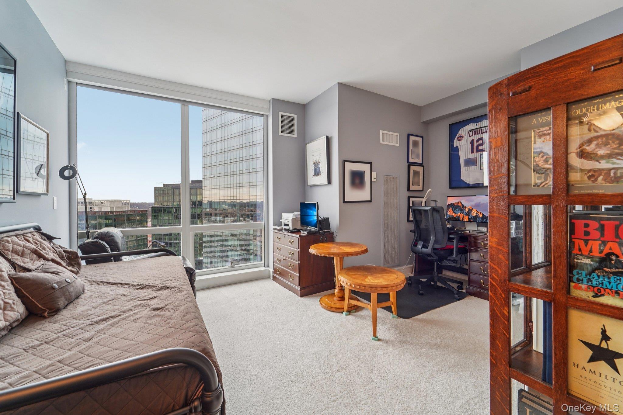 1 Renaissance Square # 25G, White Plains, NY 10601