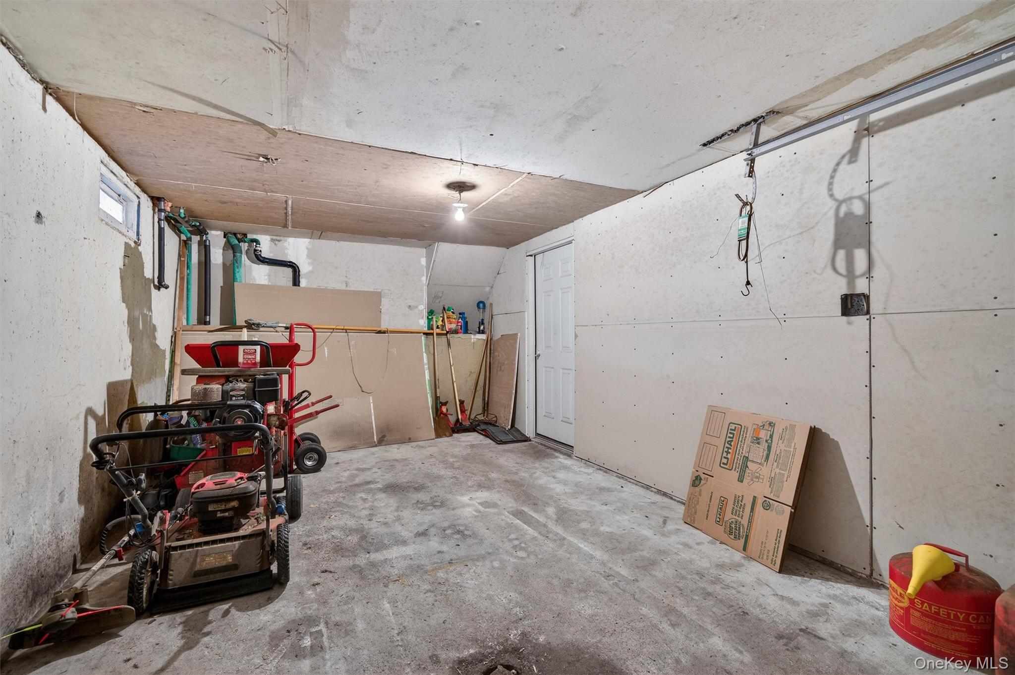 5 Loch Invar Lane, Middletown, NY 10941