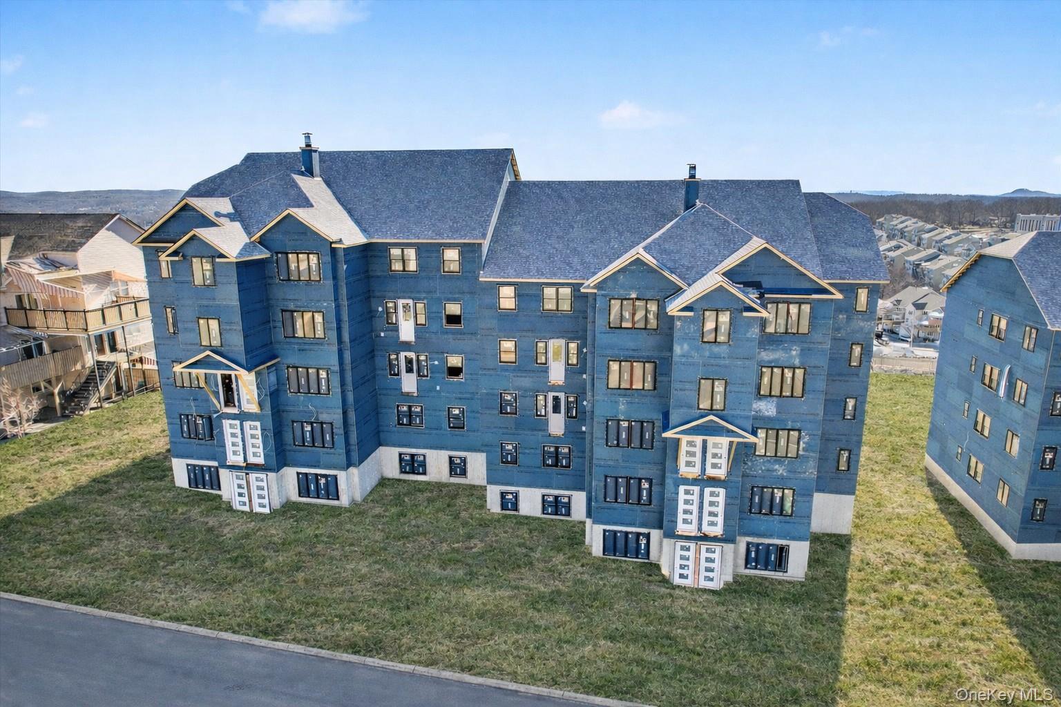 16 Chevron Road # 302, Monroe, NY 10950