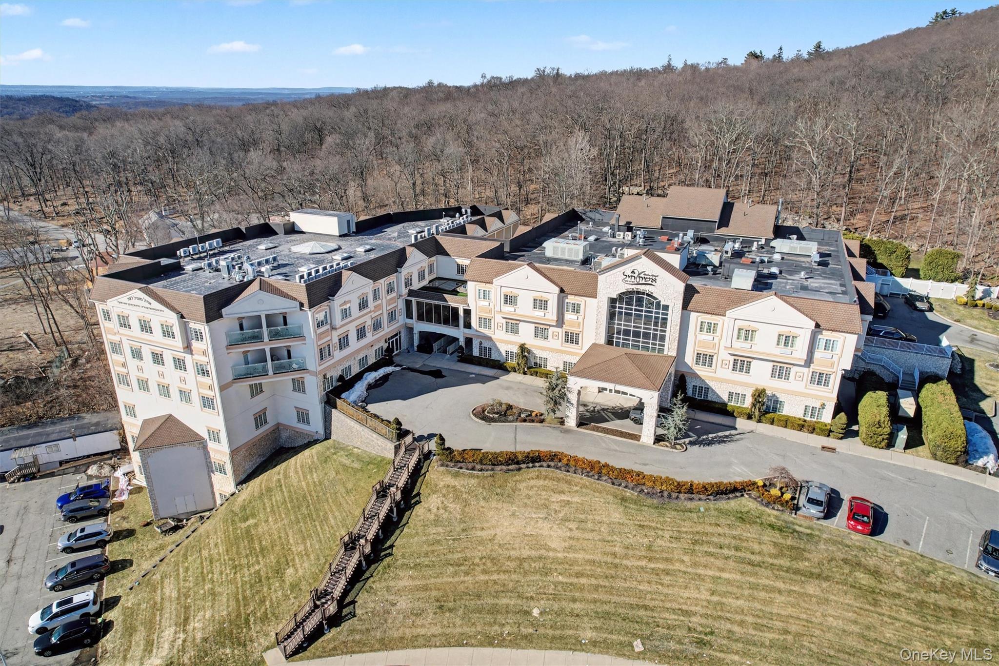 16 Chevron Road # 302, Monroe, NY 10950