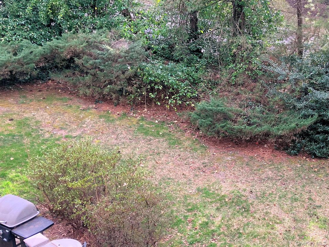 1404 Pondcrest Lane, White Plains, NY 10607