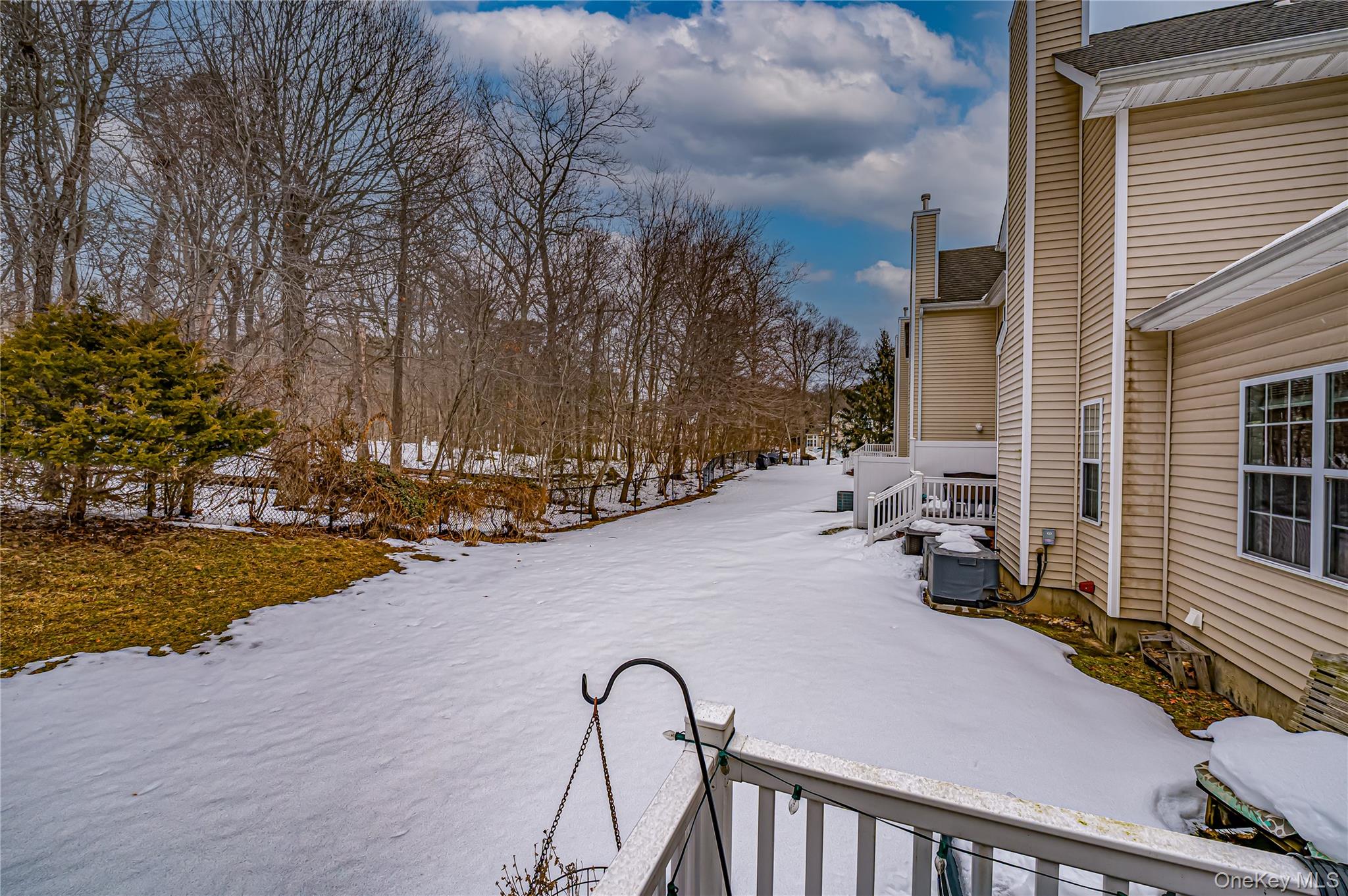 78 Cranberry Circle, Medford, NY 11763