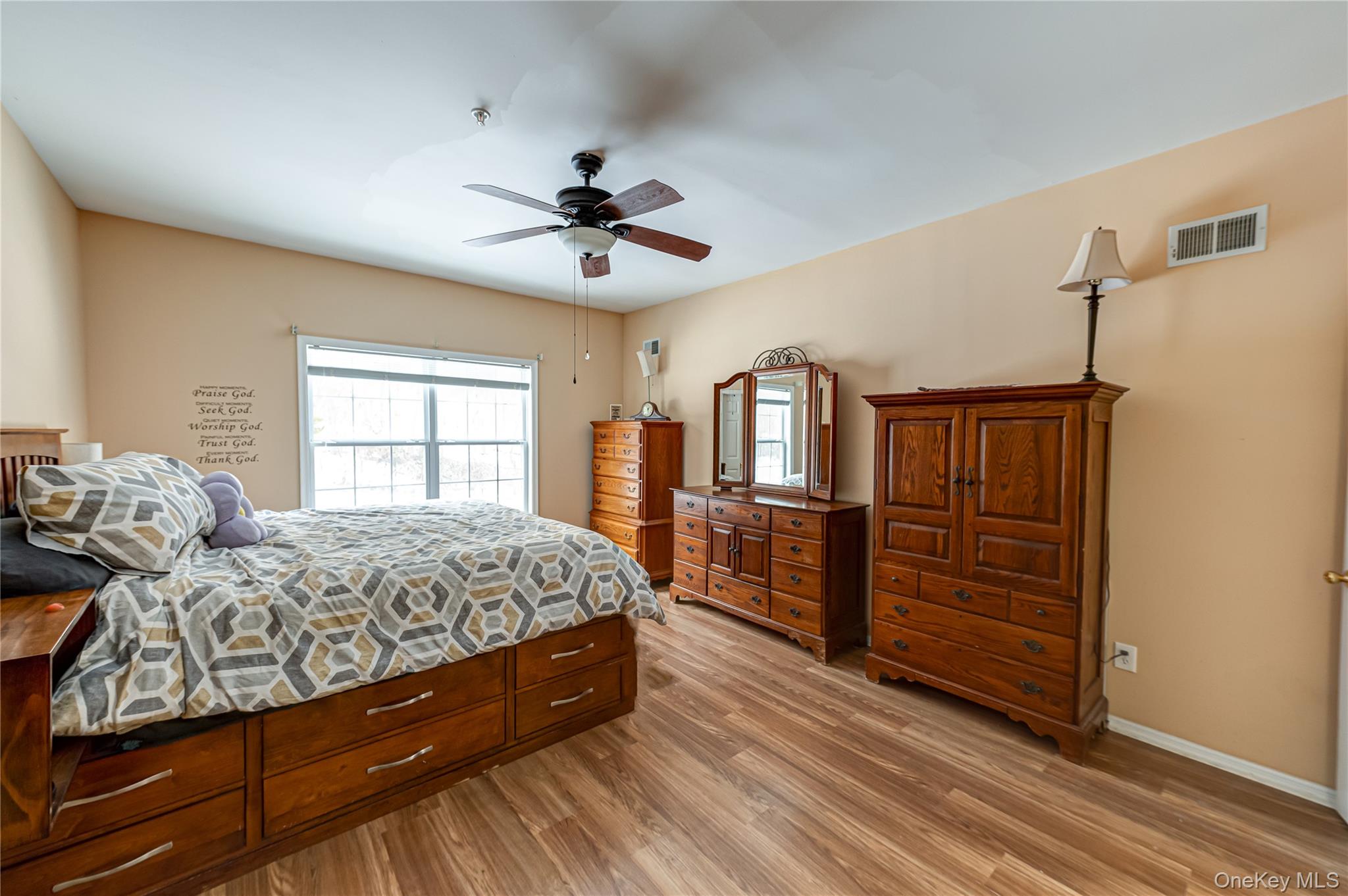 78 Cranberry Circle, Medford, NY 11763