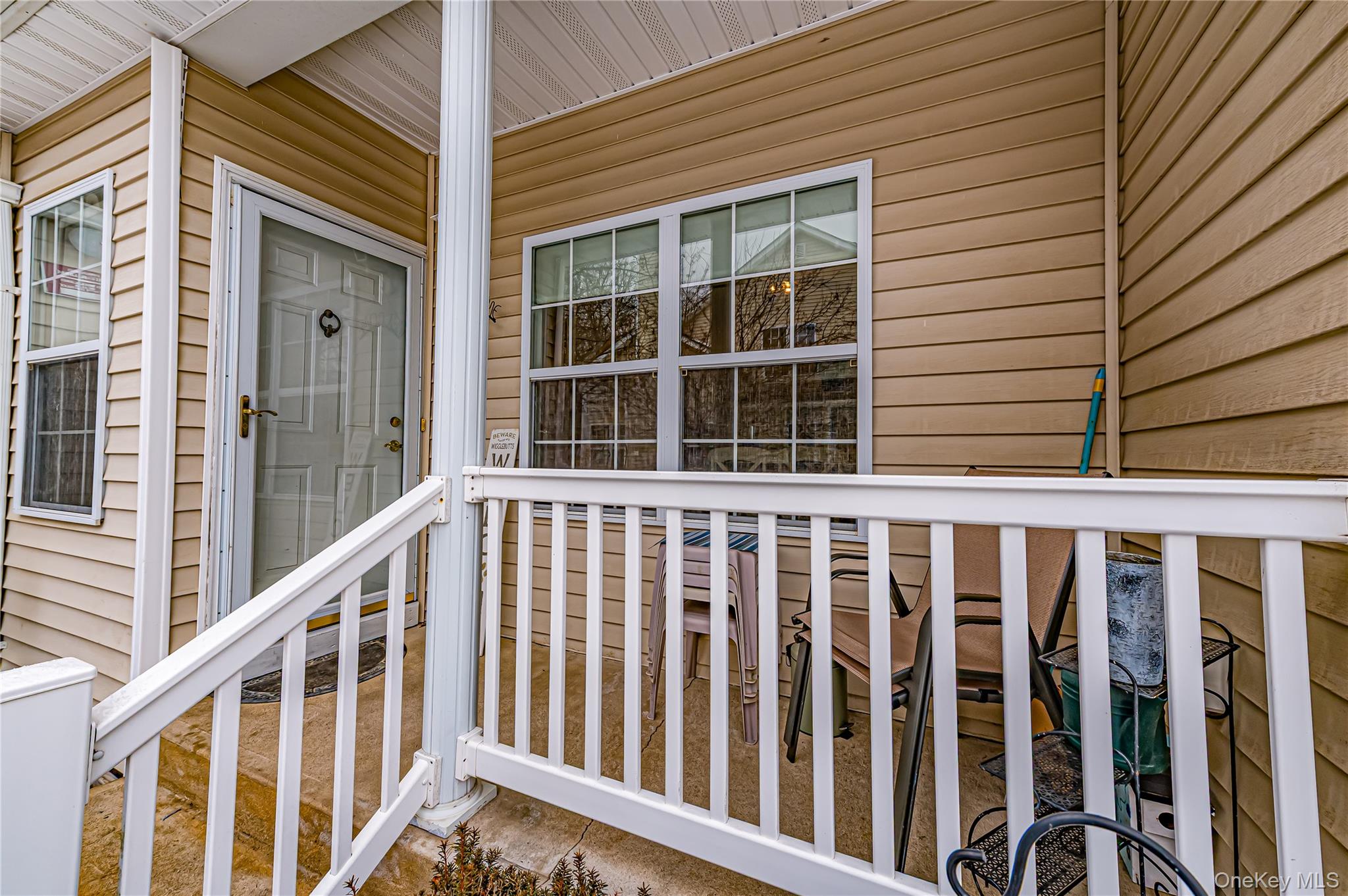 78 Cranberry Circle, Medford, NY 11763