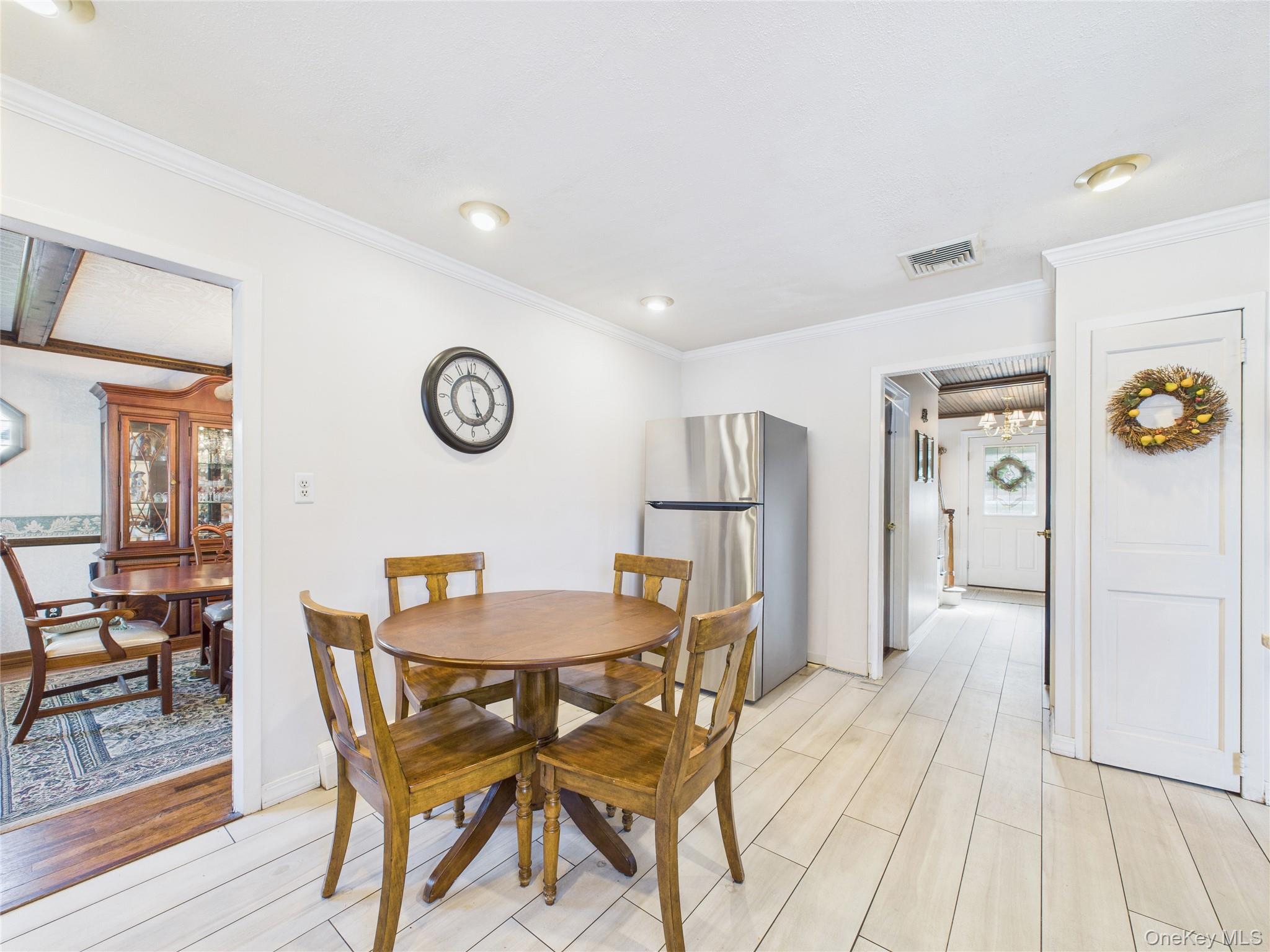 5 Gristmill Drive, Kings Park, NY 11754