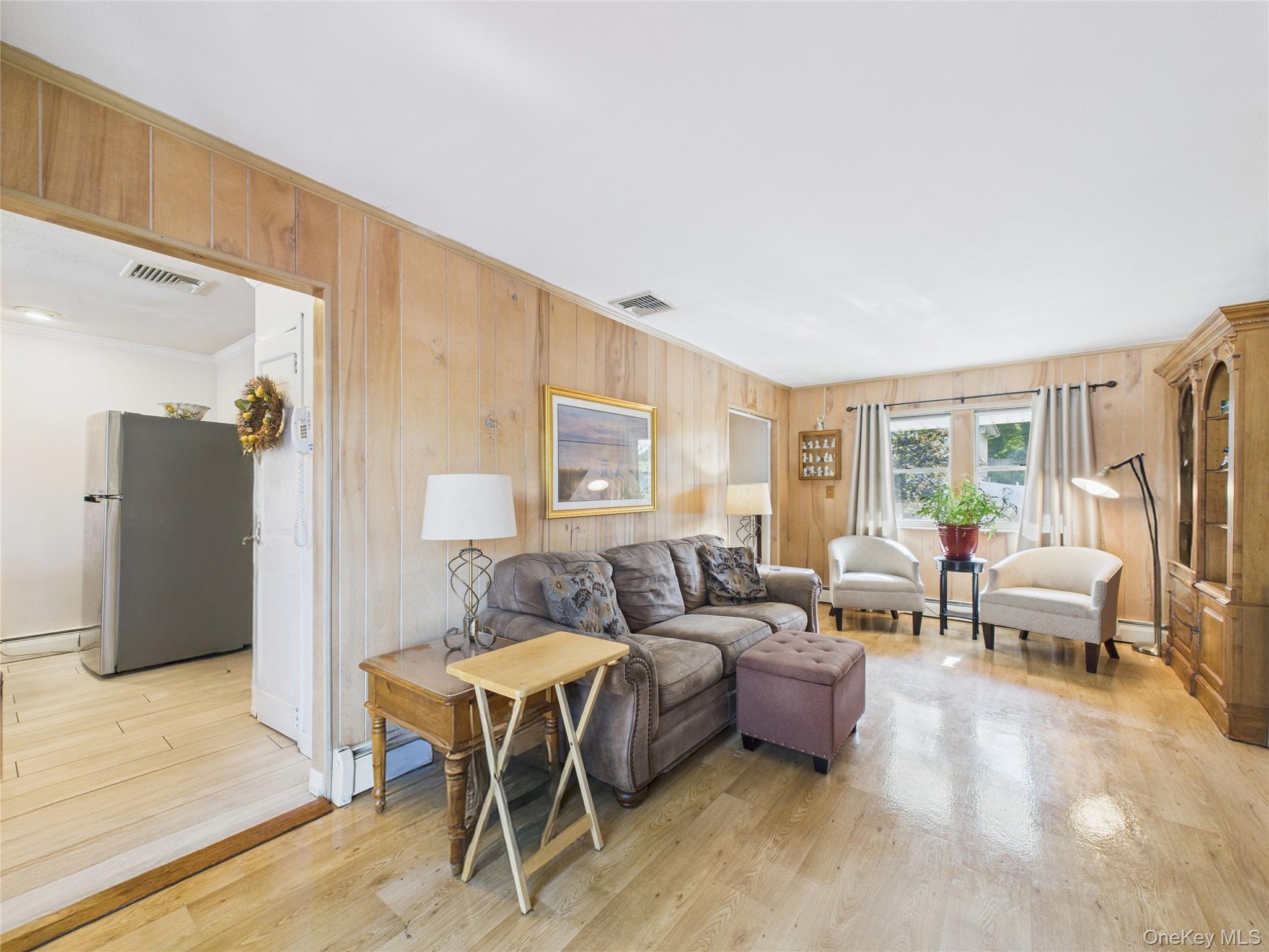 5 Gristmill Drive, Kings Park, NY 11754